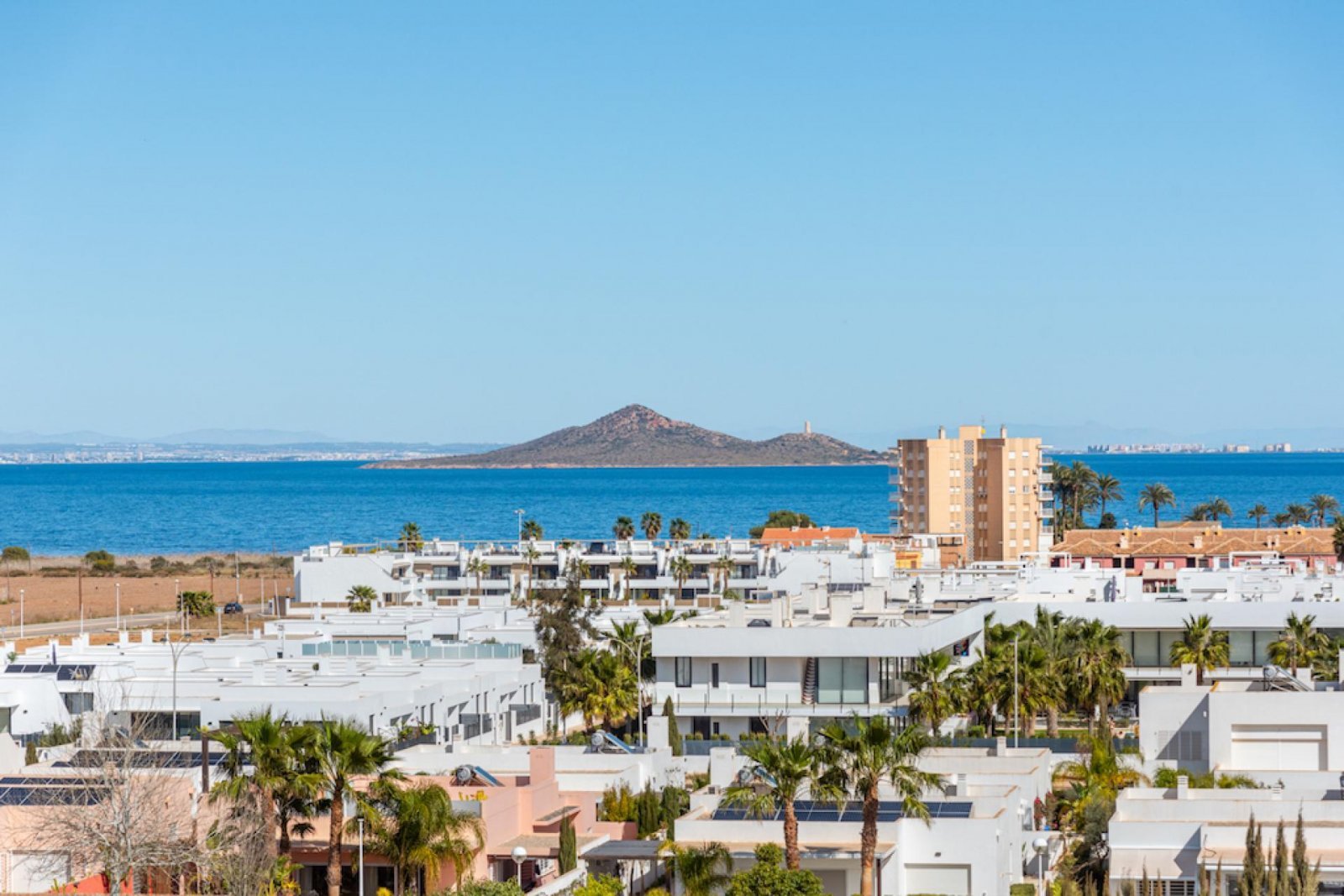 Exklusive Apartments mit Pool und Meerblick
