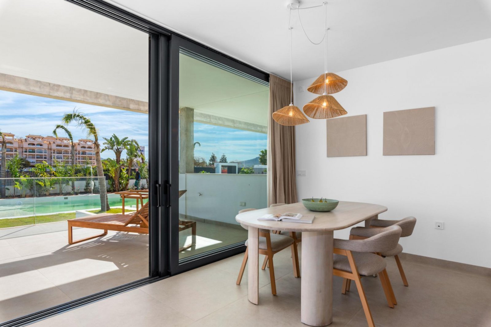 Exklusive Apartments mit Pool und Meerblick
