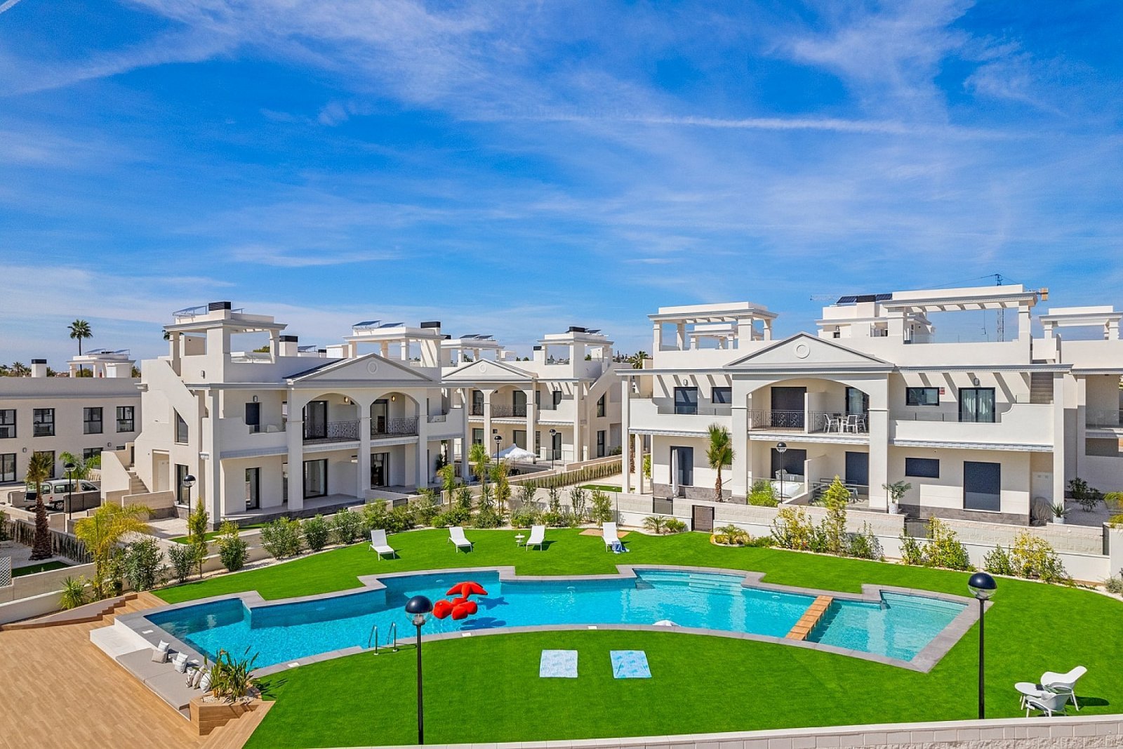 Modernes Apartment mit Garten &amp; Pool