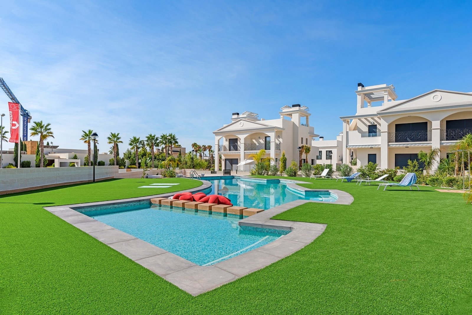 Modernes Apartment mit Garten &amp; Pool