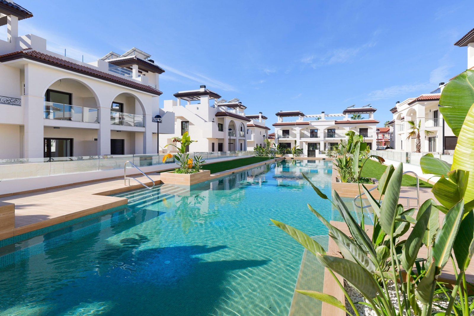 Schönes Penthouse mit großem Pool