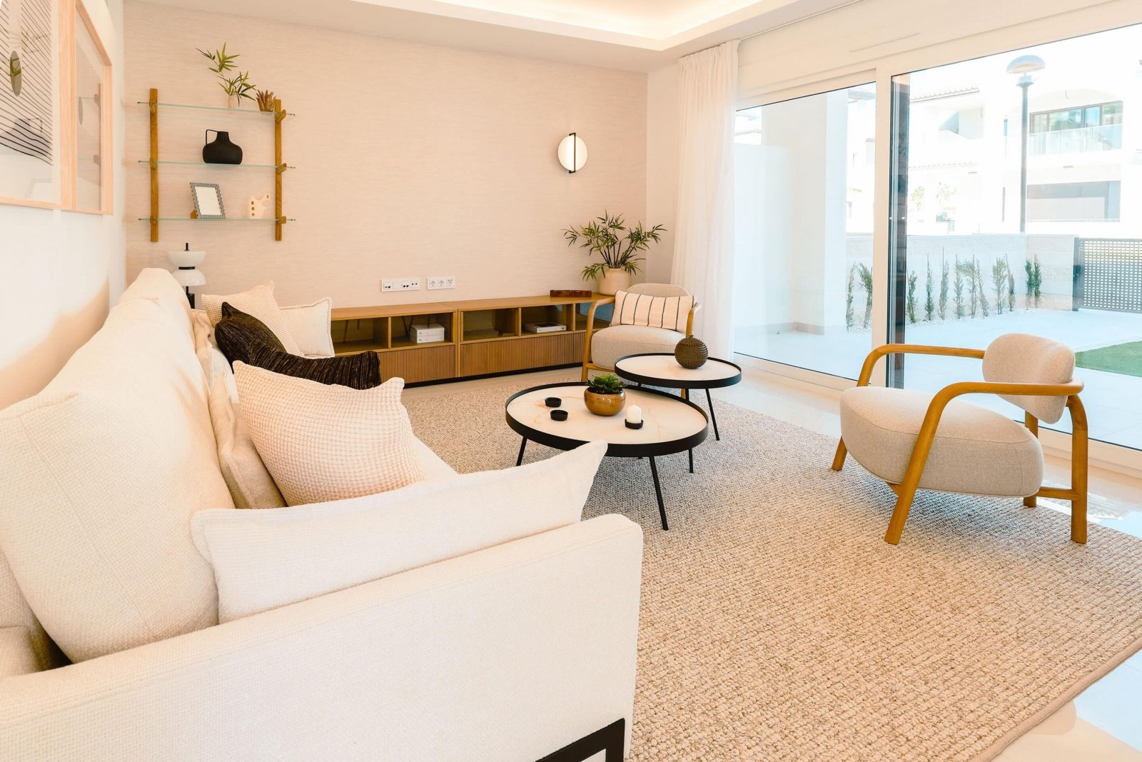 Schönes Penthouse mit großem Pool