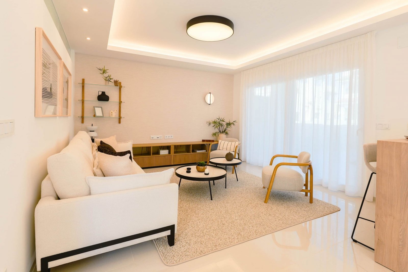 Schönes Penthouse mit großem Pool