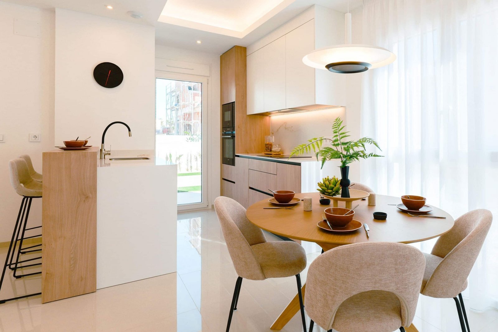 Schönes Penthouse mit großem Pool