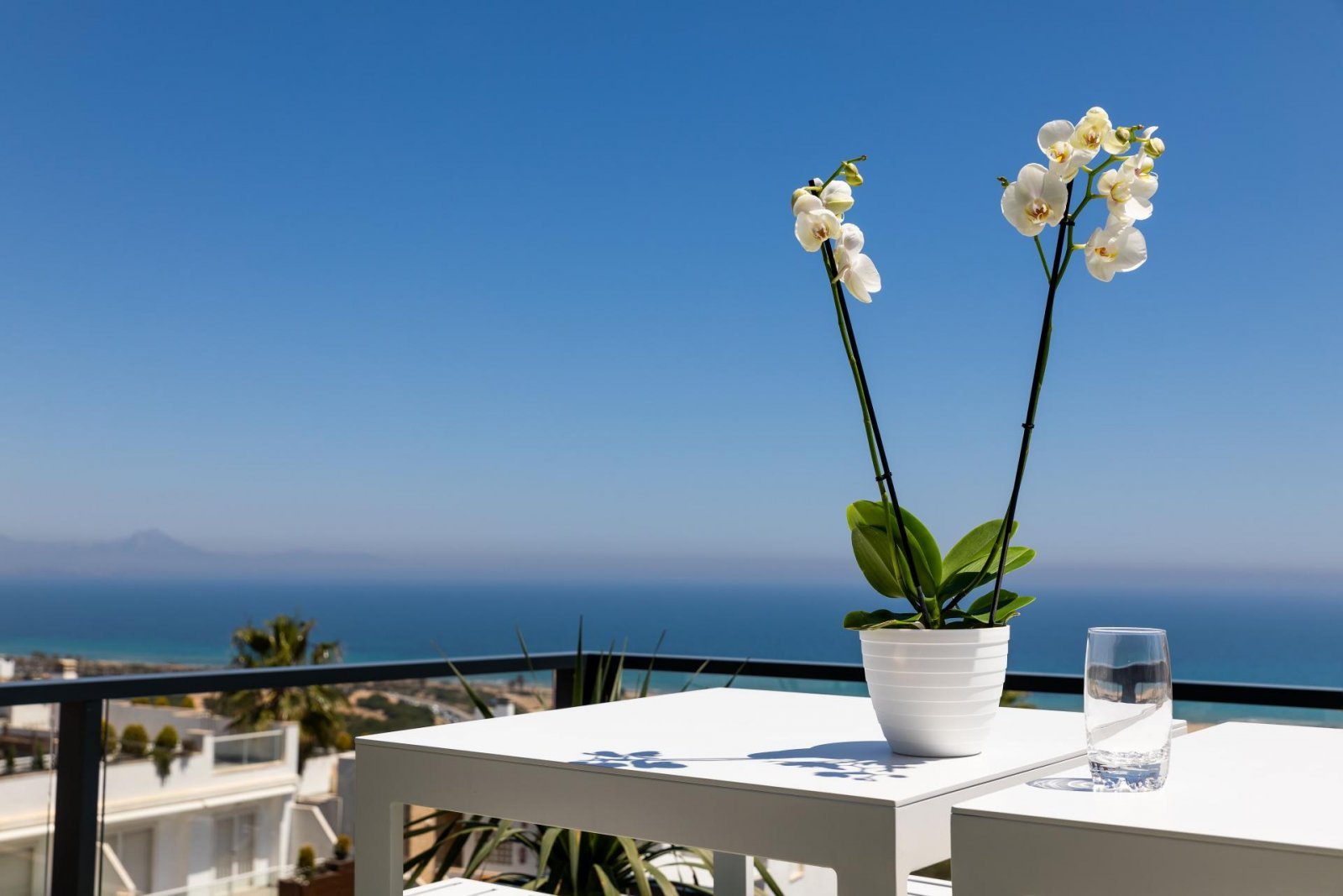 Traumwohnung mit Meerblick, Terrasse &amp; Pool