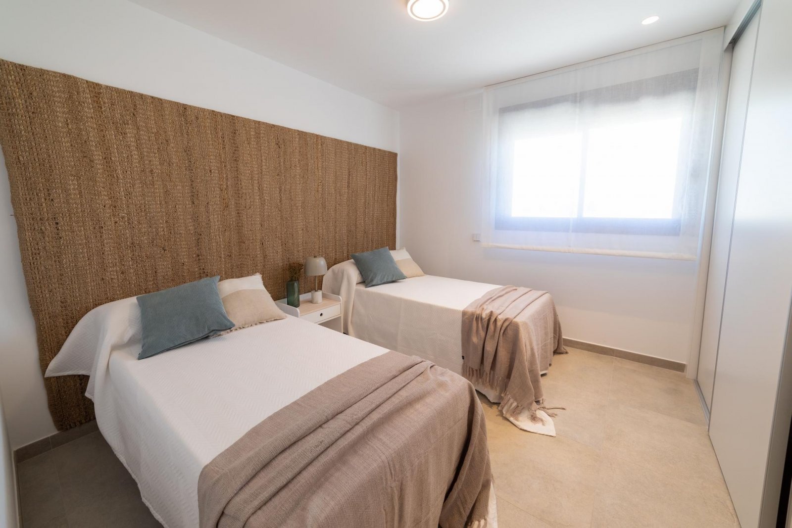 Traumwohnung mit Meerblick, Terrasse &amp; Pool