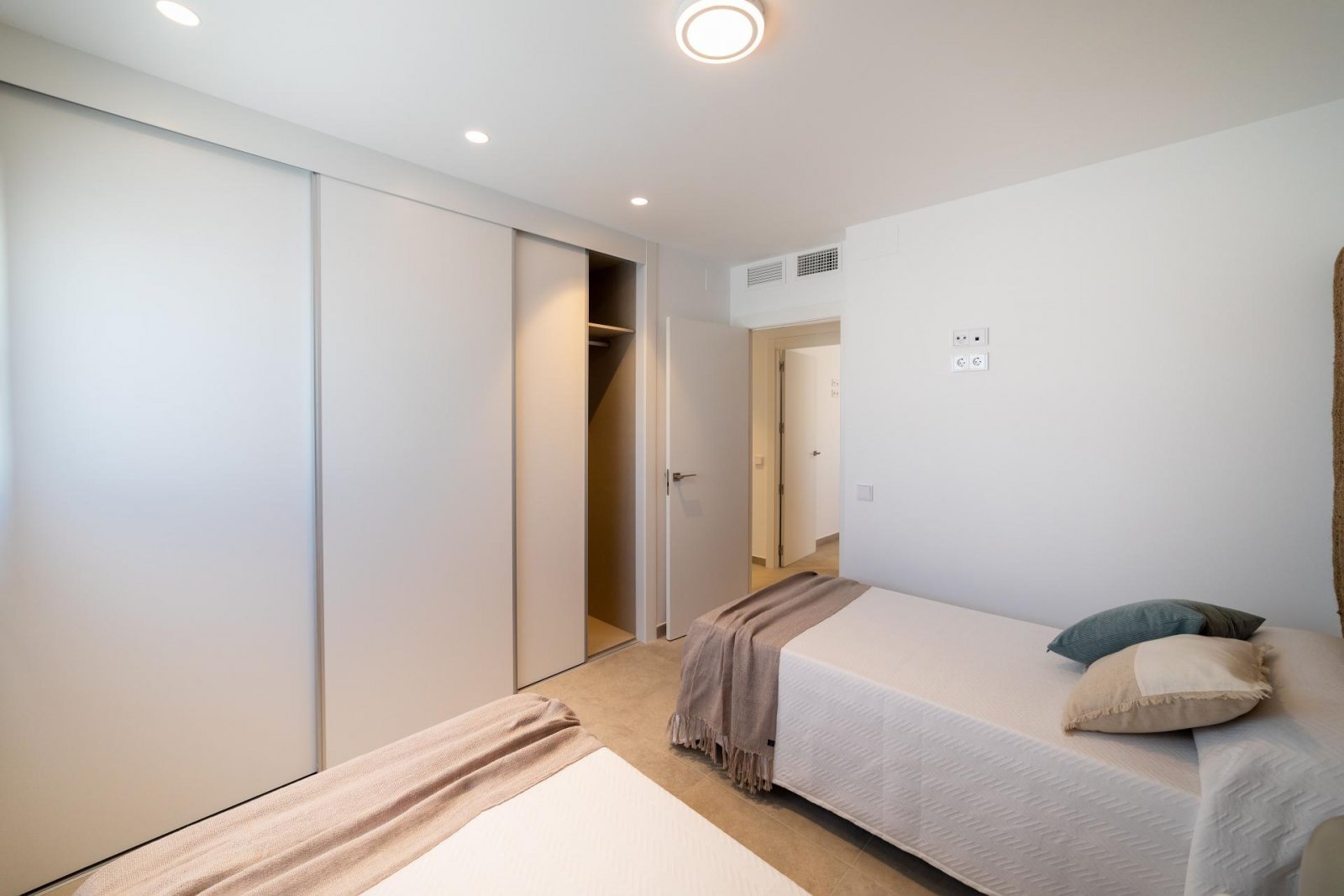 Traumwohnung mit Meerblick, Terrasse &amp; Pool