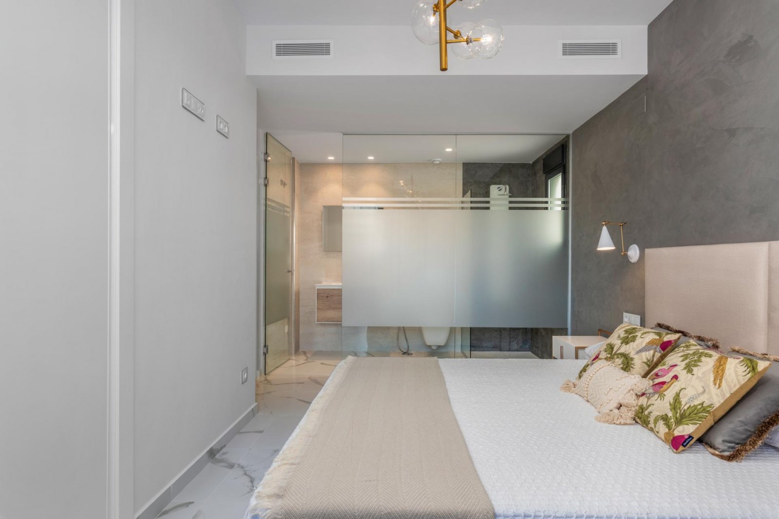 Elegantes Solarium-Apartment mit 3 Schlafzimmern