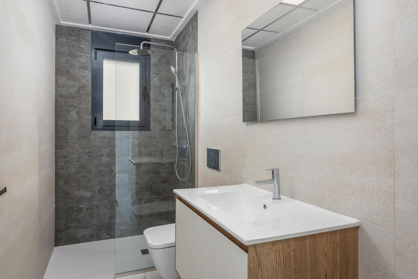 Elegantes Solarium-Apartment mit 3 Schlafzimmern