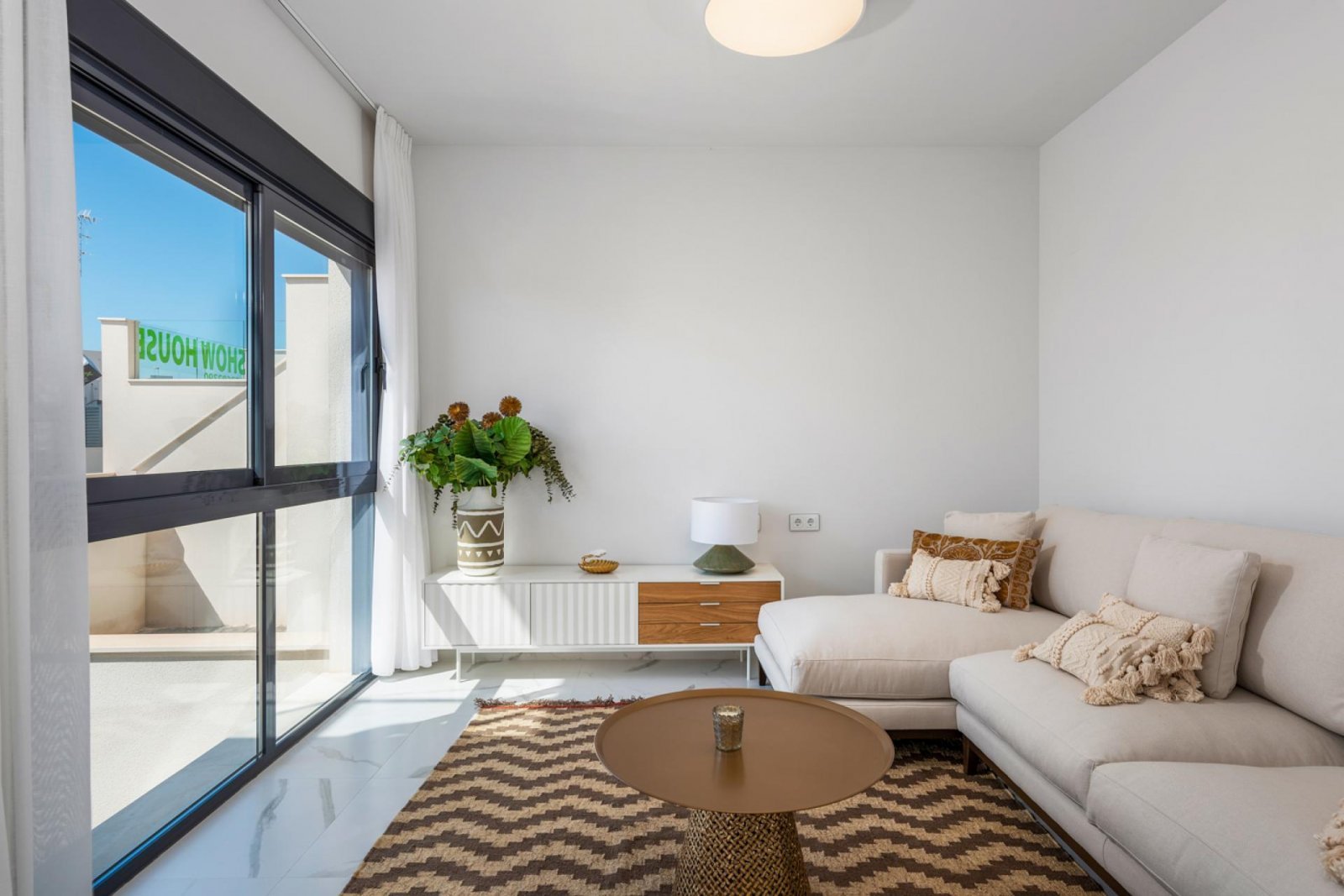Elegantes Solarium-Apartment mit 3 Schlafzimmern