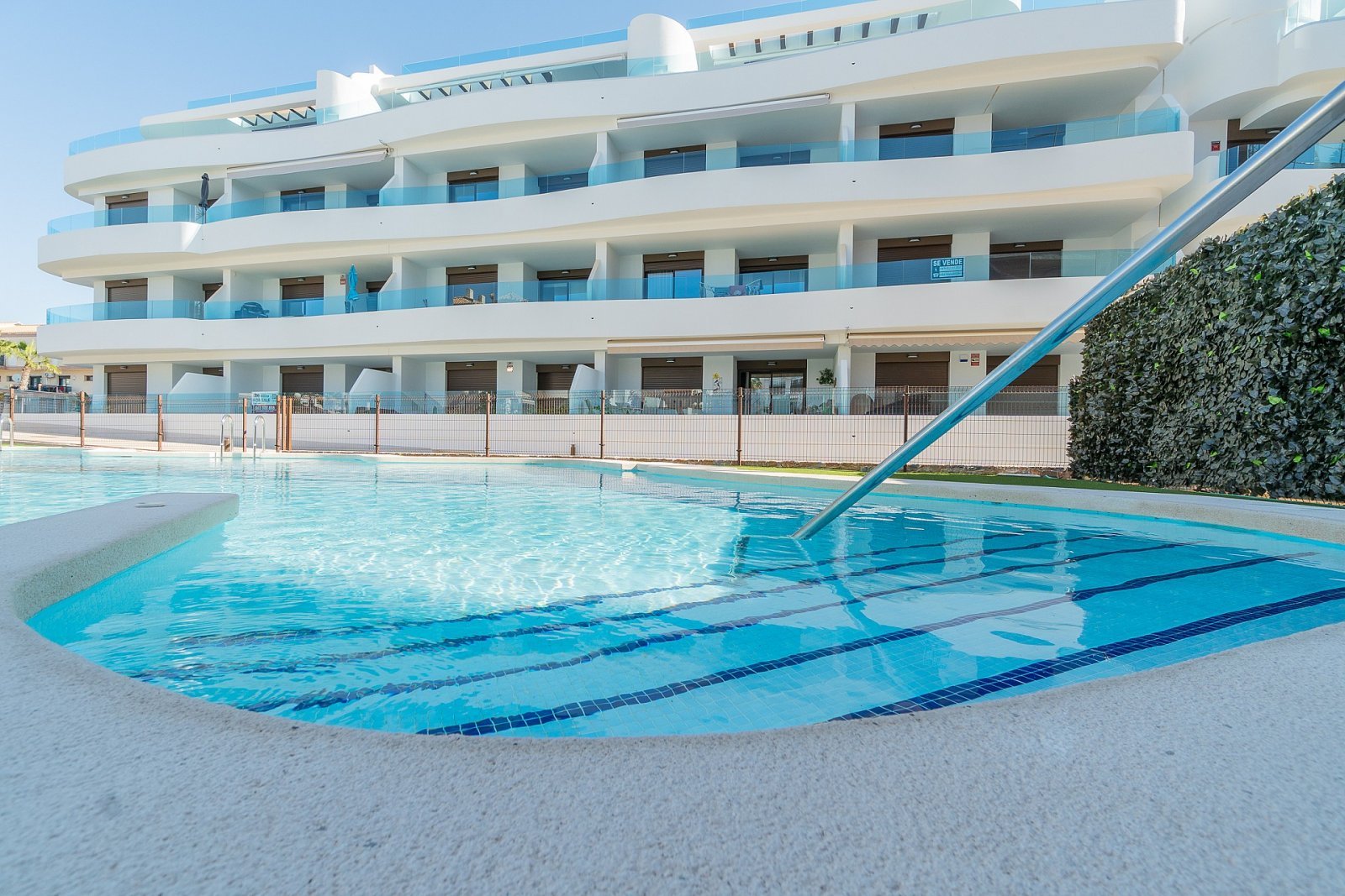 Wohnen mit Komfort: Garten, Pool &amp; 3 Schlafzimmer