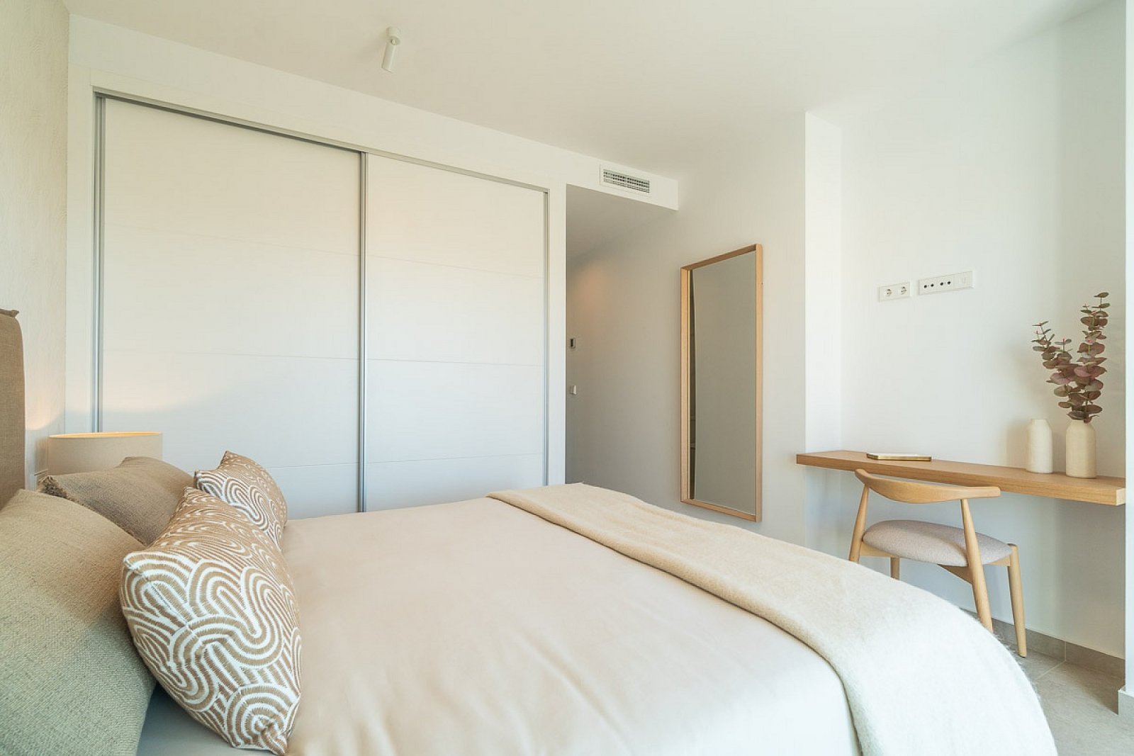 Wohnen mit Komfort: Garten, Pool &amp; 3 Schlafzimmer