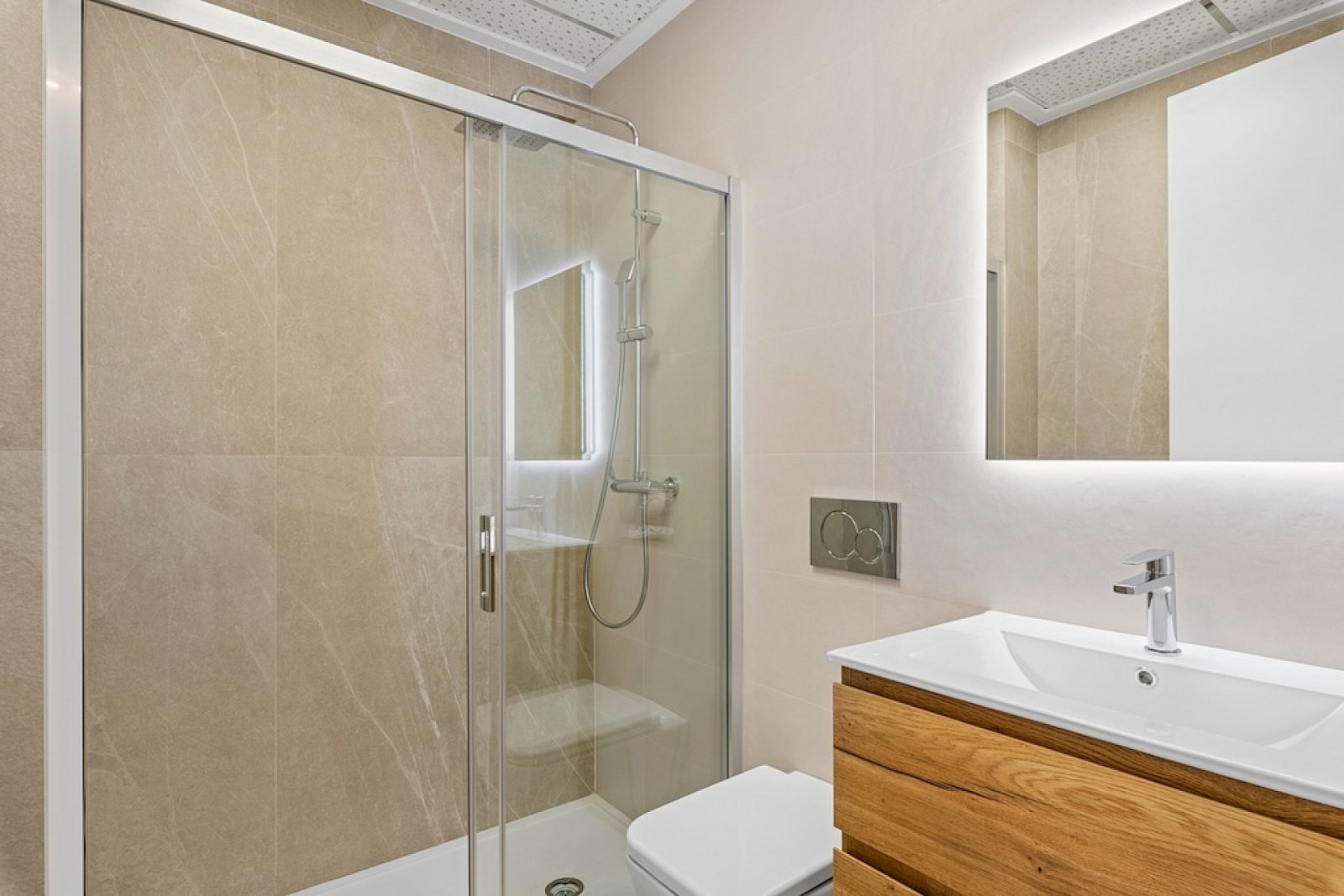 Modernes Dachterrassenapartment in Top-Lage