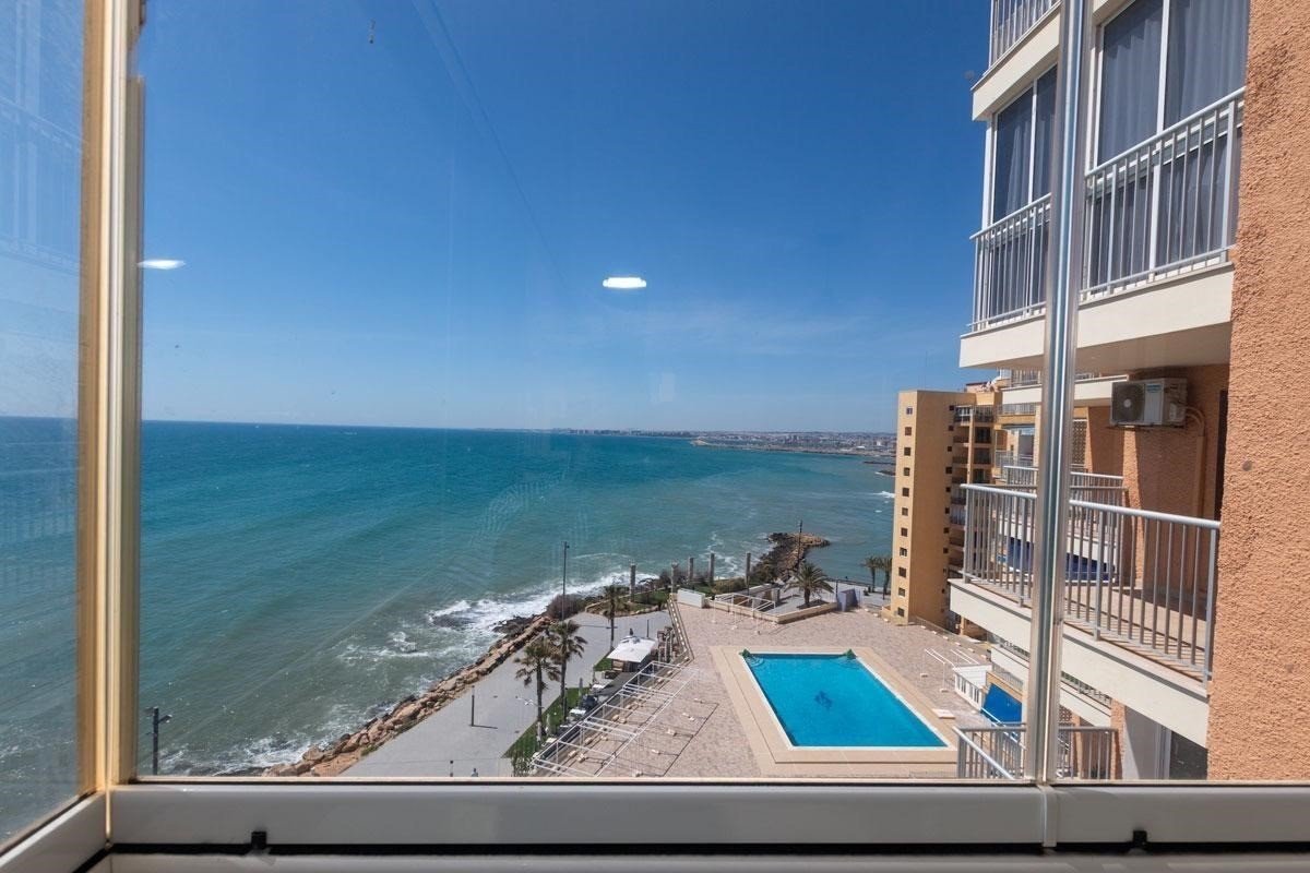 Traumhafte Wohnung direkt am Meer mit Panoramablick