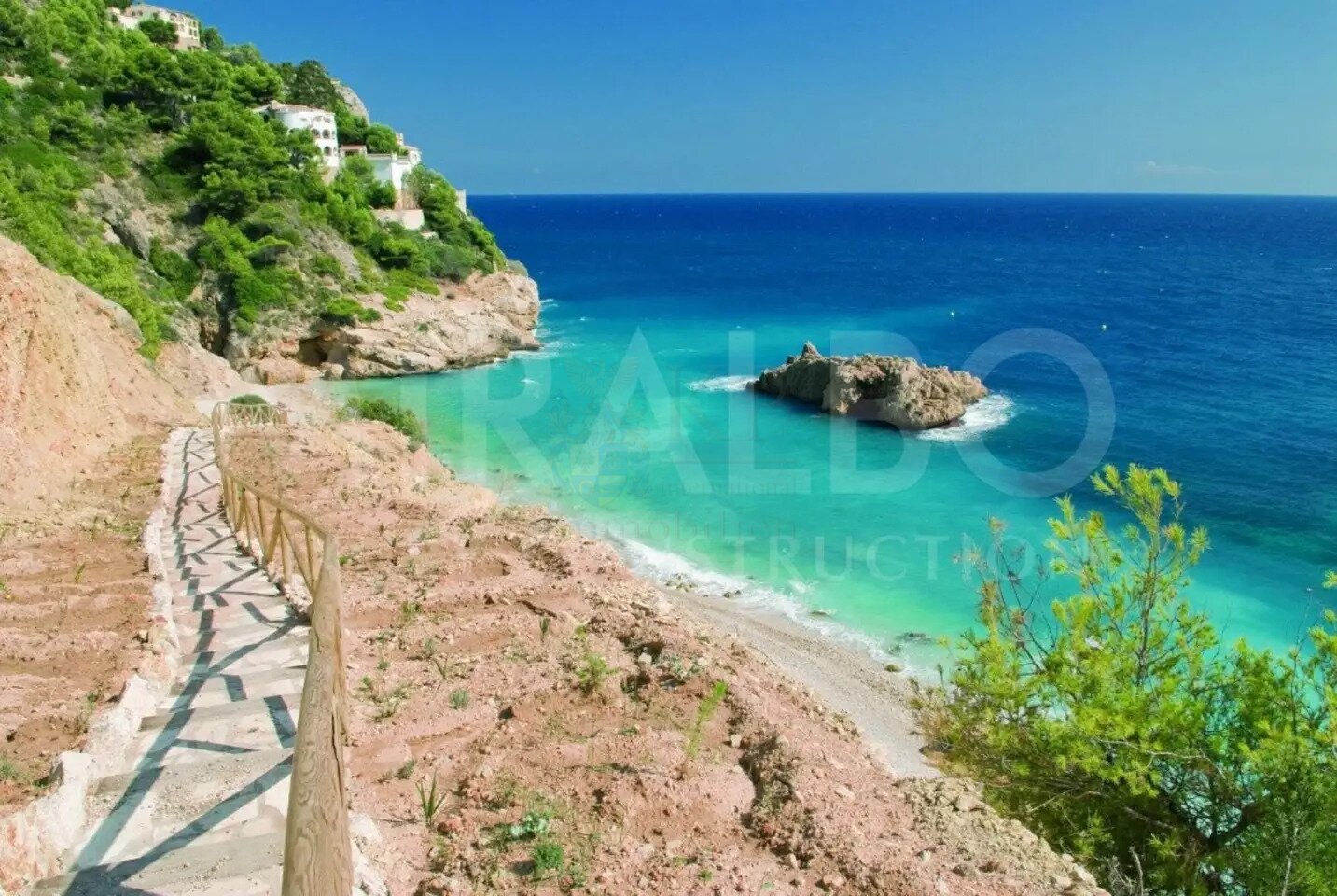 ***Wunderschöne Villa Aurea in zeitgenössischem Design, in der Nähe vom Strand Arenal in Jávea***