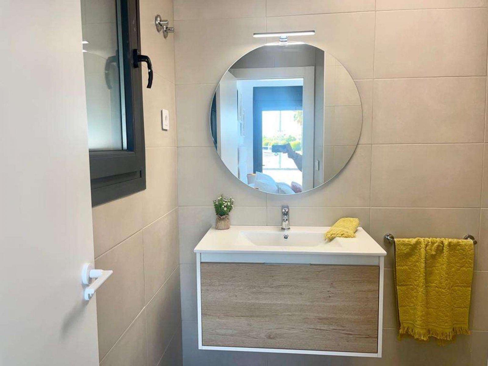 Schönes Haus mit privatem Pool und Solarium