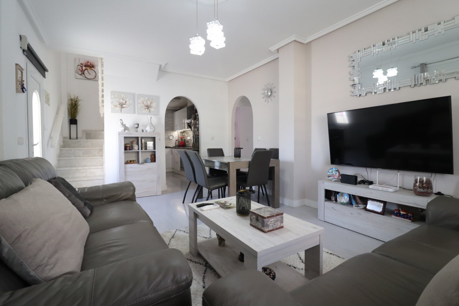 Charmante freistehende Villa mit 3 Schlafzimmern in bester Lage von Ciudad Quesada