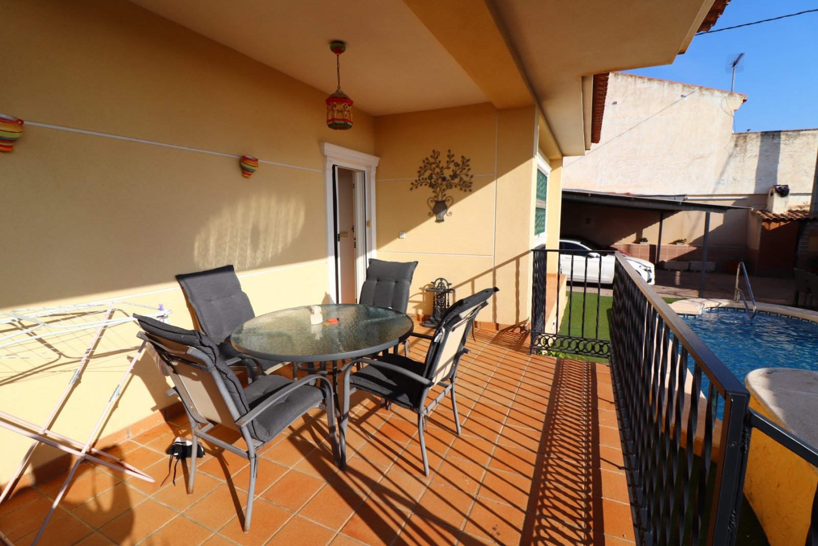 Sonnige Villa mit Pool und traumhaftem Ausblick