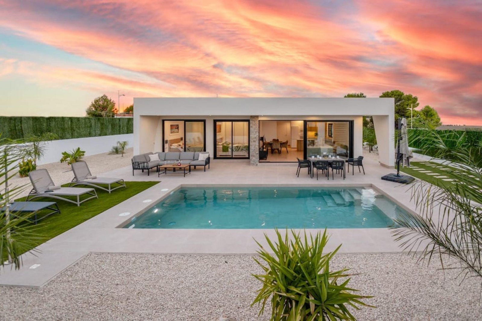 Calasparra: Exklusive Villa mit Naturblick und Pool 