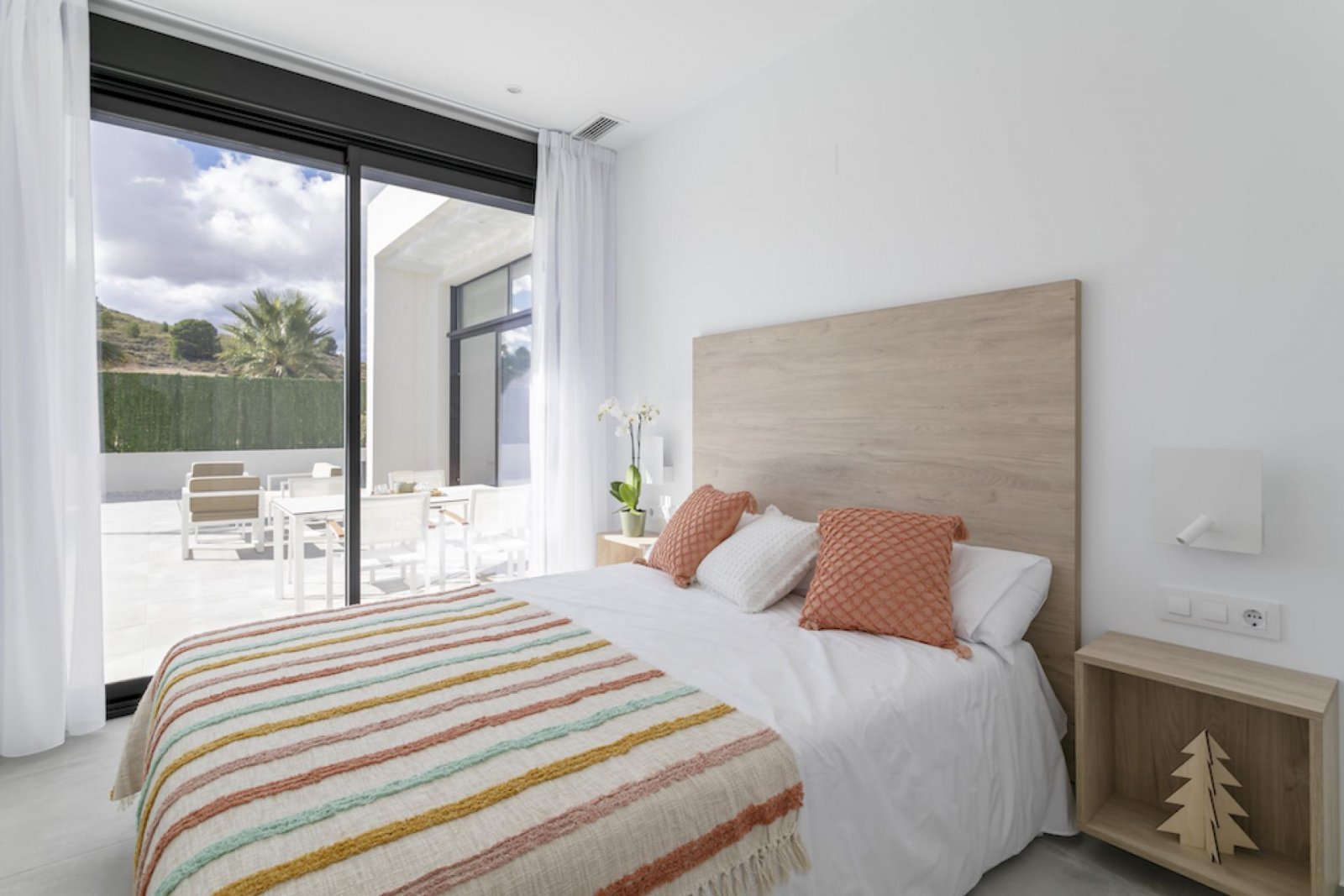 Exklusive Villa mit Pool und Bergblick