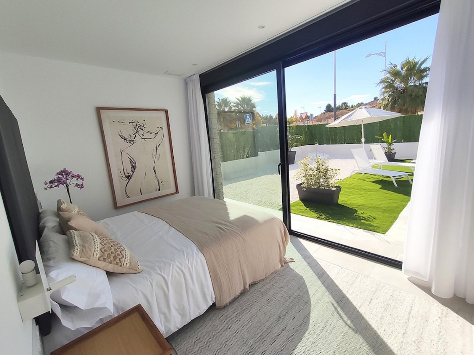 Exklusive Villa mit Pool und Bergblick