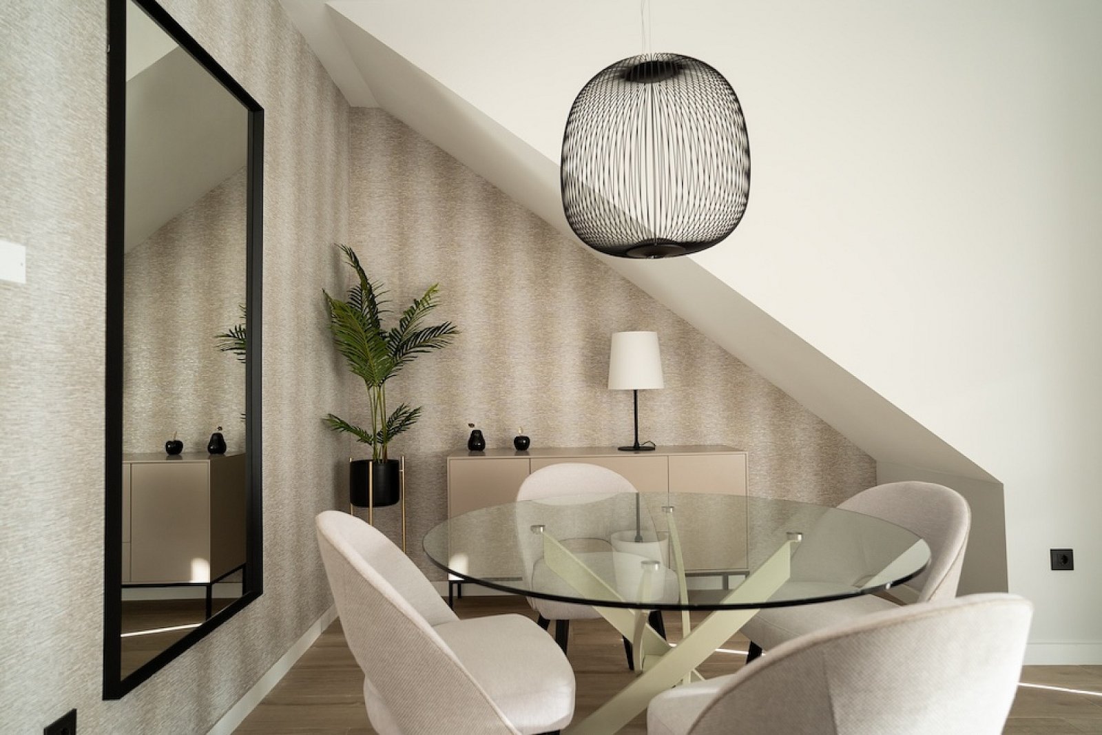 Stilvolles Duplex mit Gemeinschaftspool &amp; sonnigem Wohnkomfort