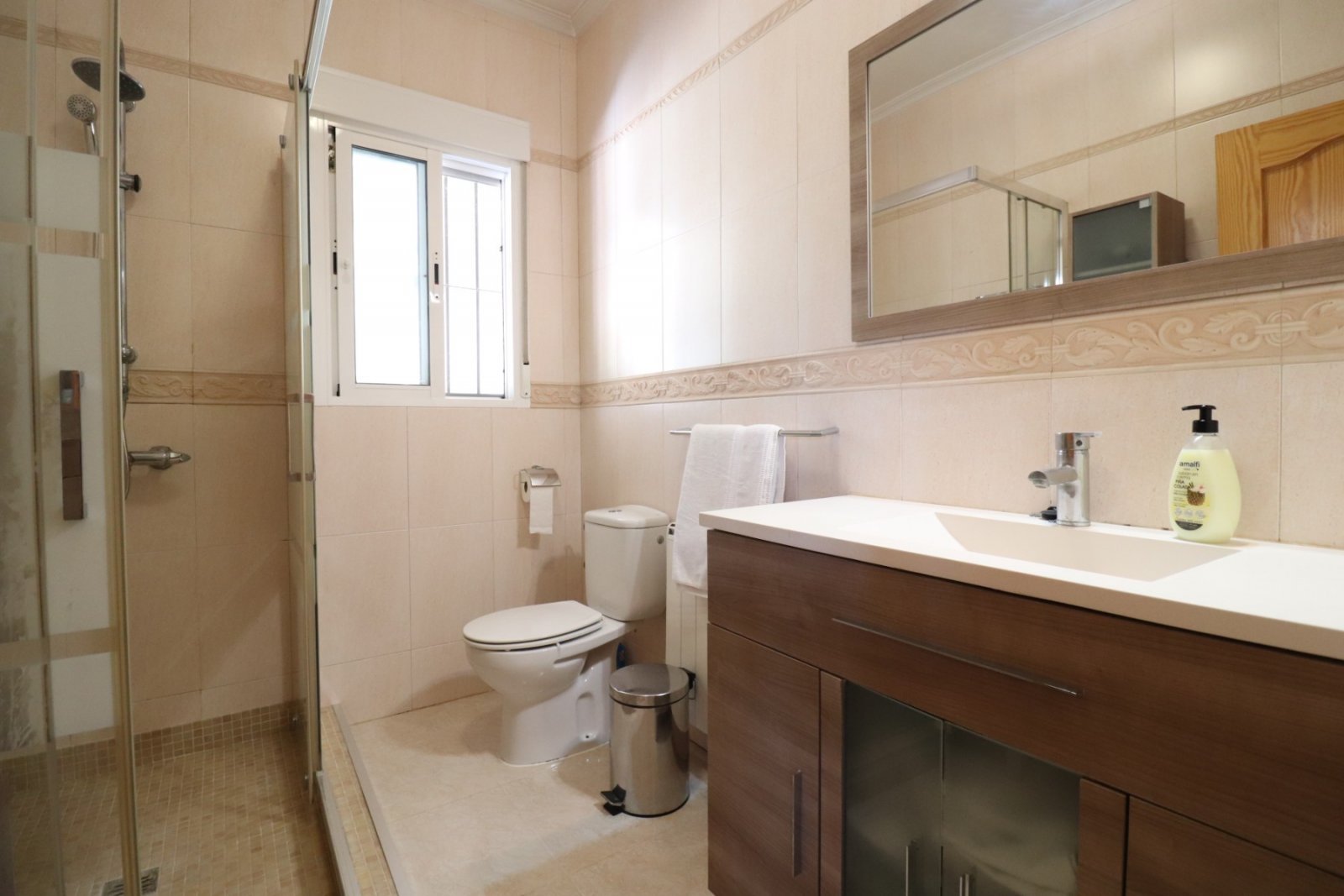 Exklusives Landhaus mit Ruhe und Komfort