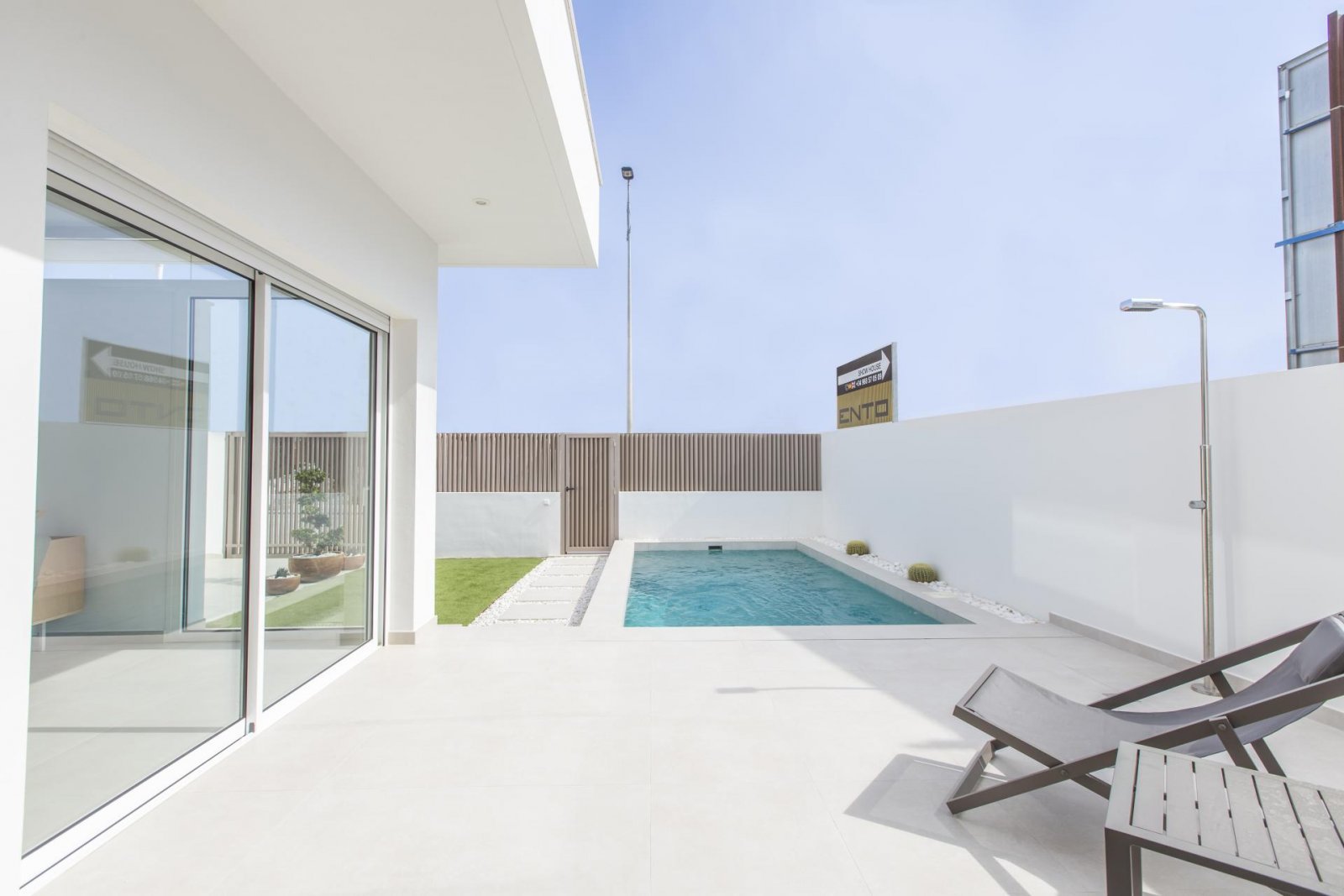 Traumvilla in Strandnähe - privater Pool &amp; Sonnenterrasse