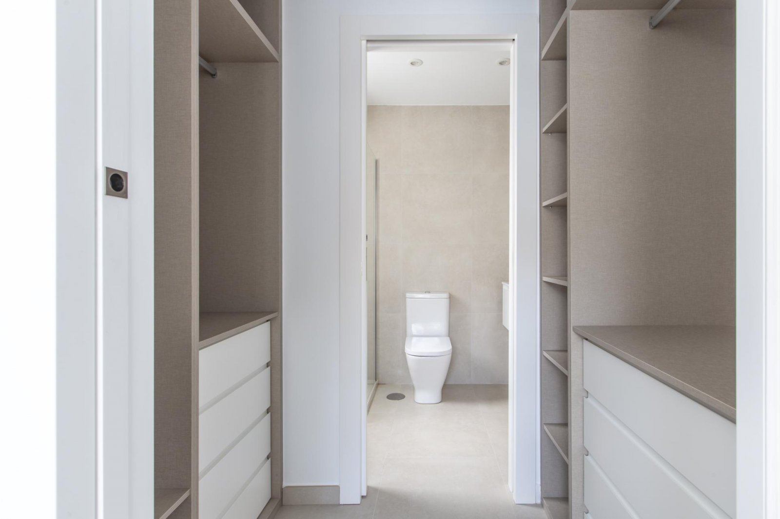 Traumvilla in Strandnähe - privater Pool &amp; Sonnenterrasse