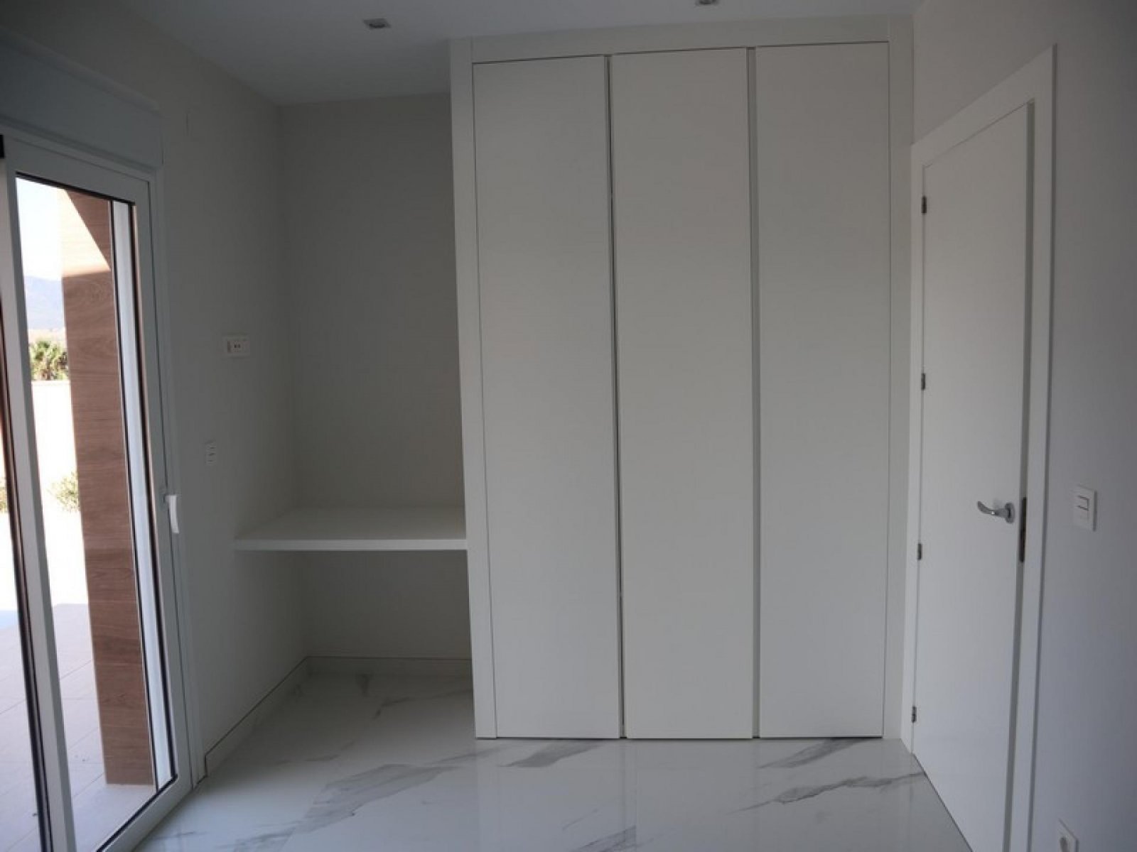 Mediterrane Neubau-Villa mit Komfort & Qualität