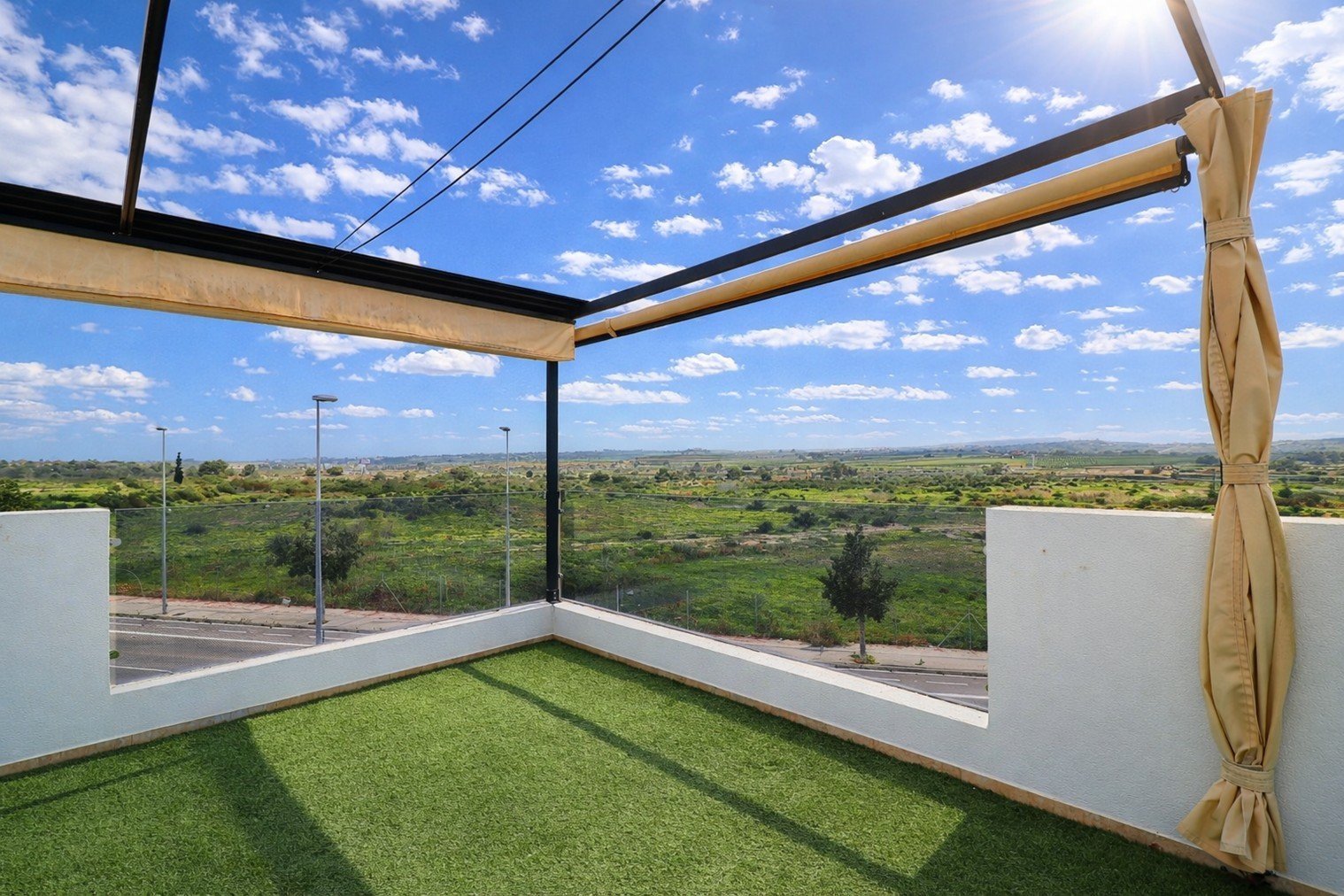 Exklusives Wohnen mit Sonne, Garten und Solarium