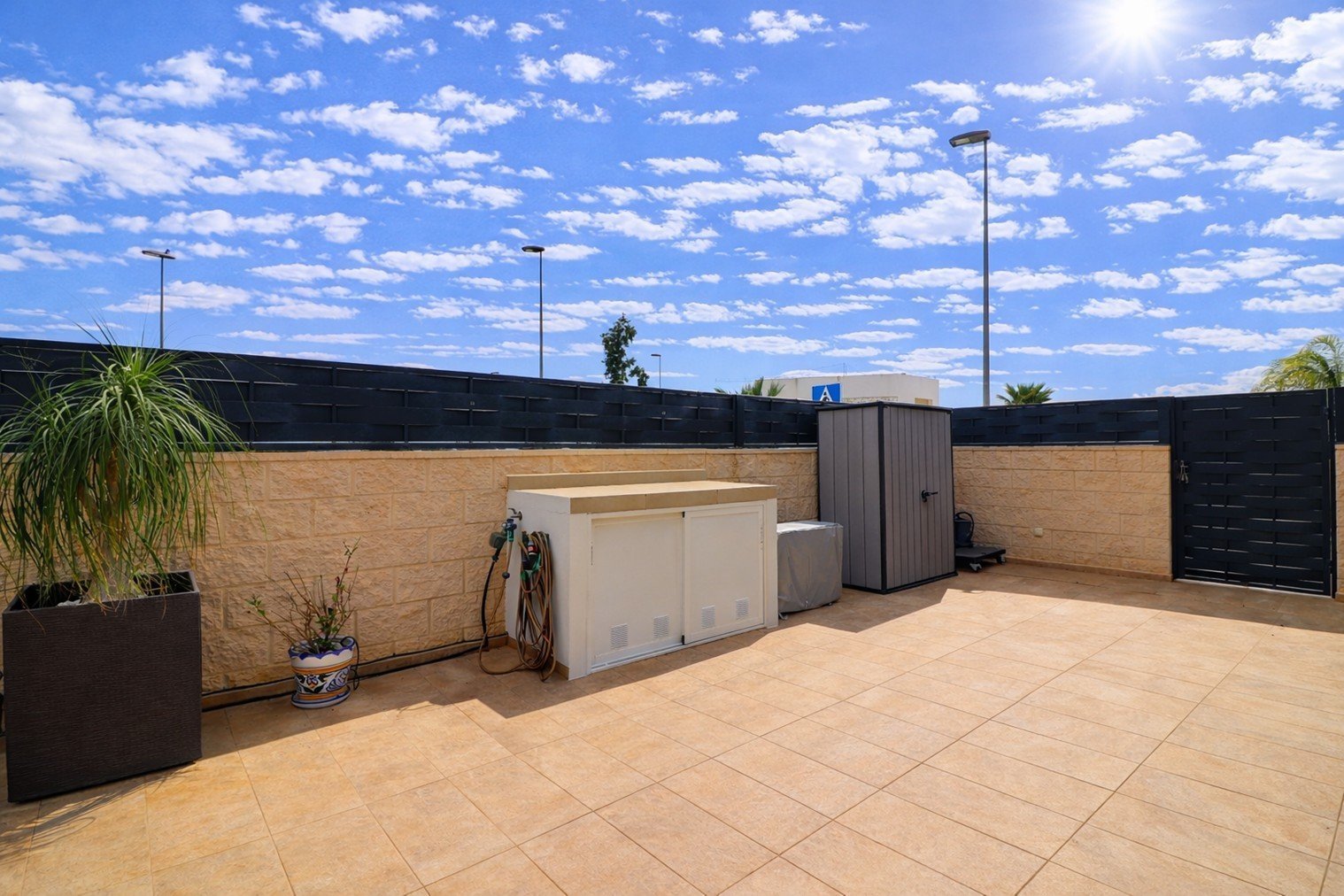 Exklusives Wohnen mit Sonne, Garten und Solarium