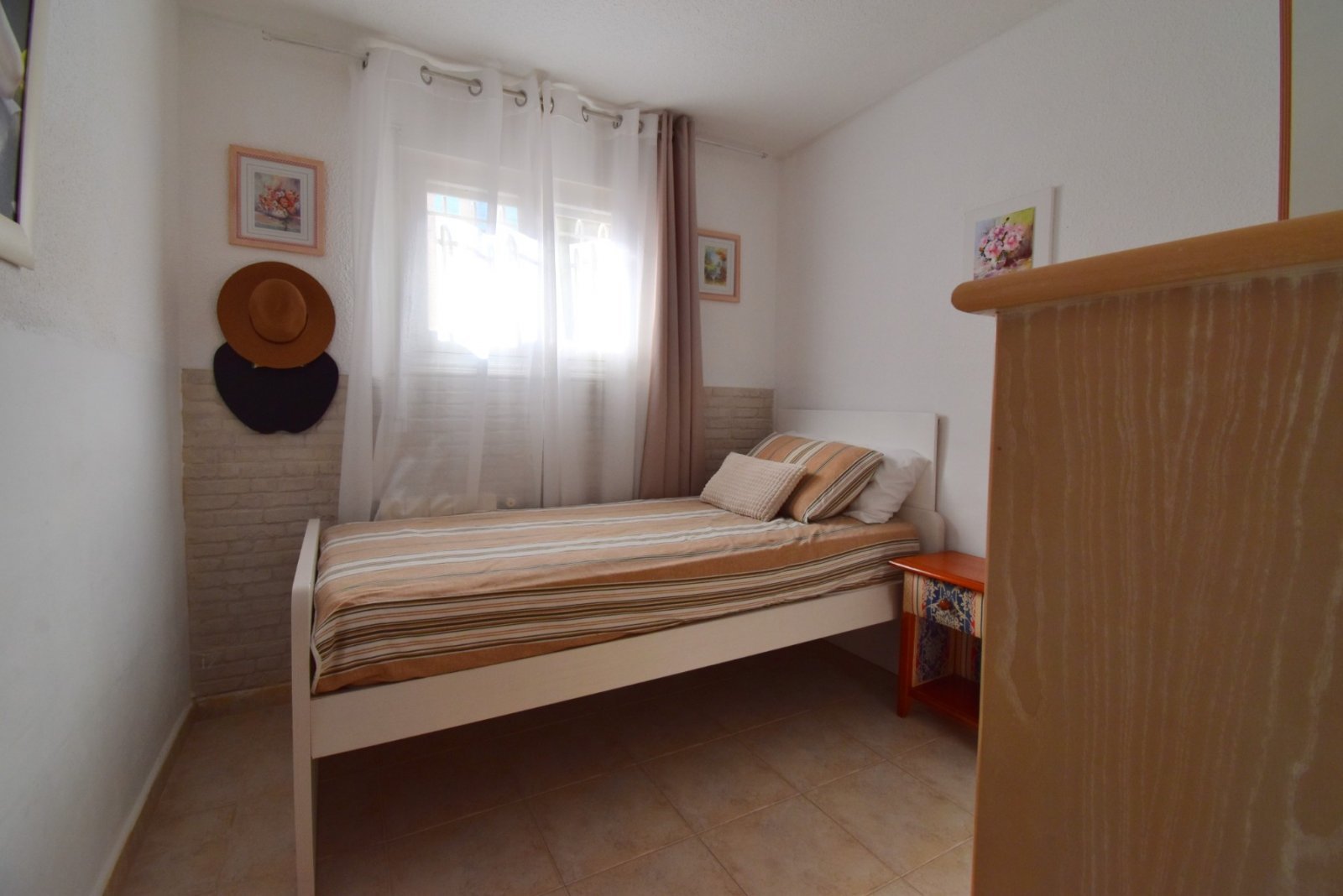 Mediterraner Lebensstil mit Privatsphäre und Pool
