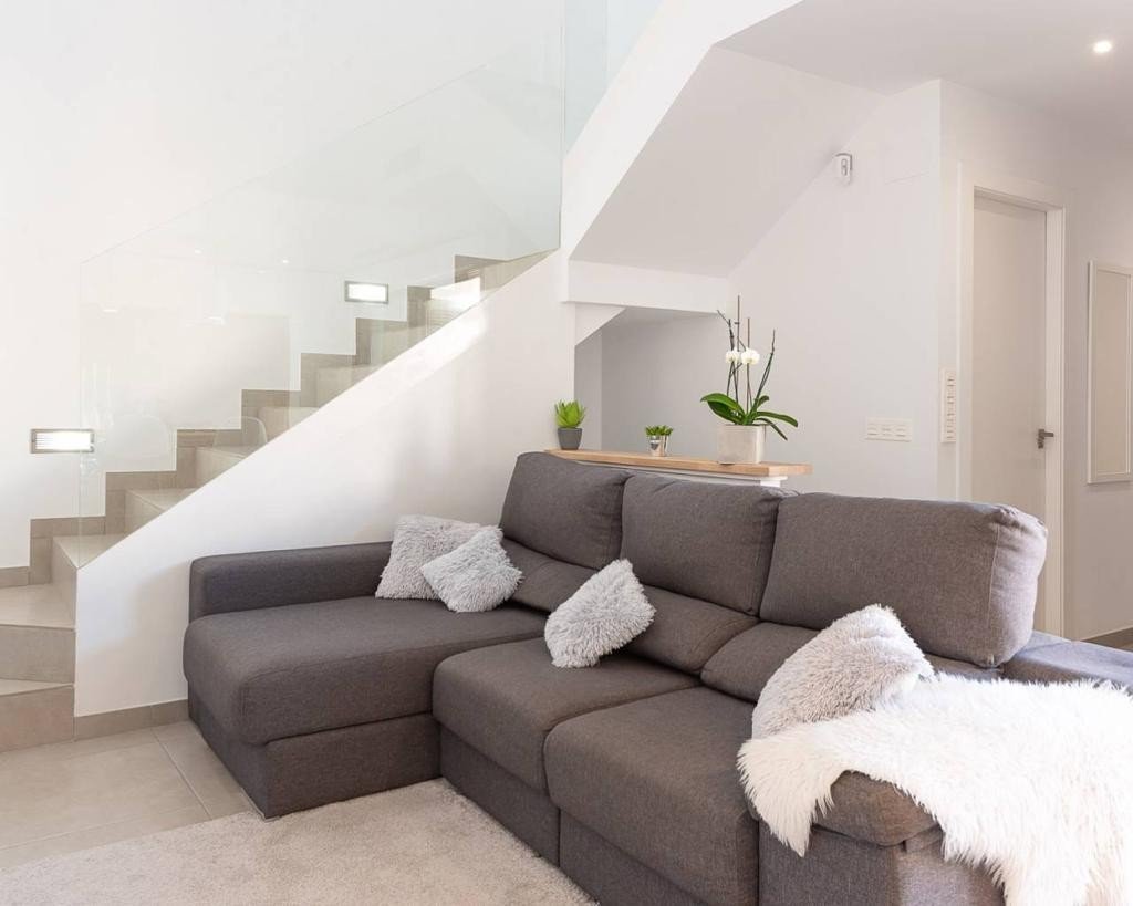 Exklusive Villa mit Pool, En-Suite Bädern &amp; Solarium