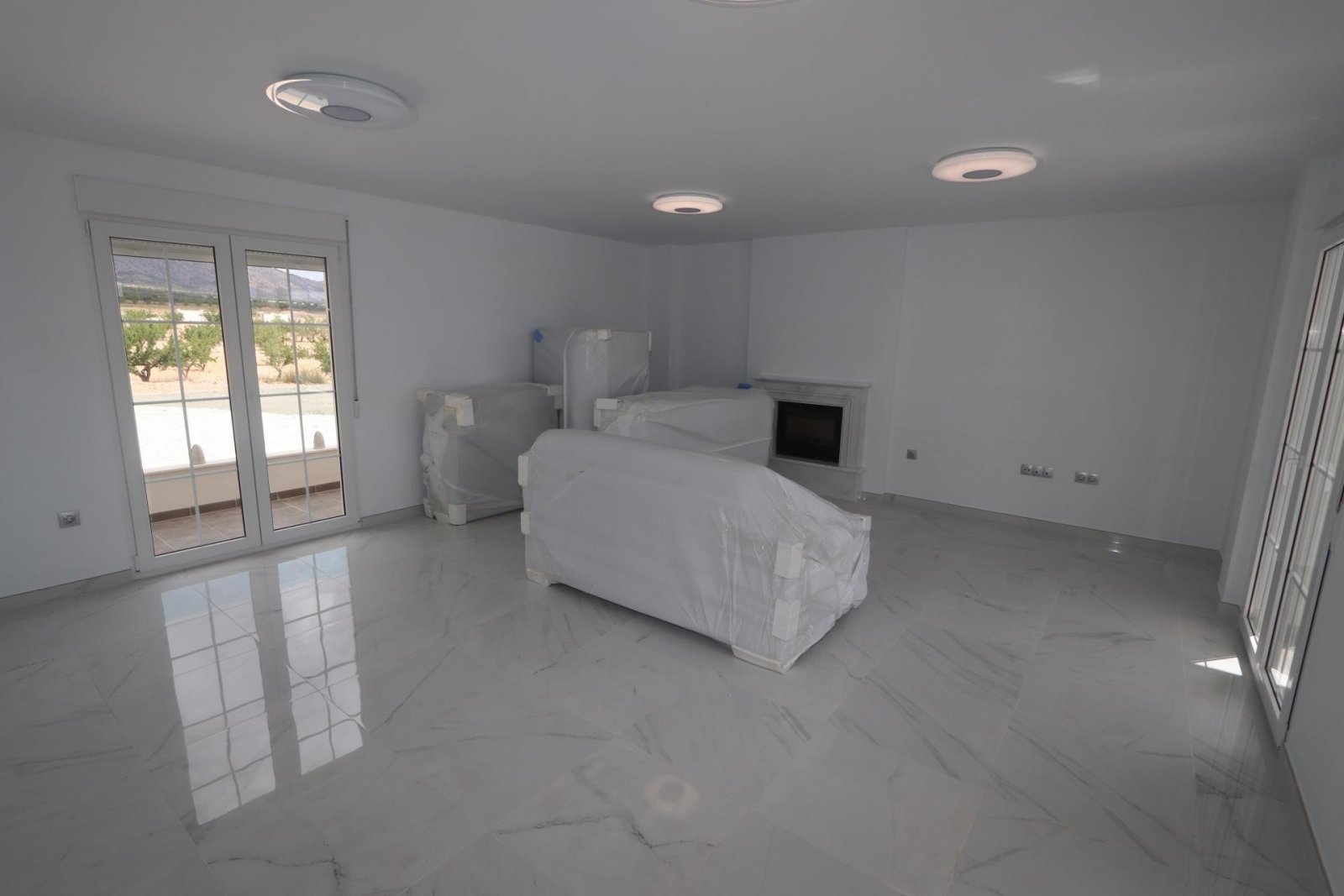 Ihre Traumvilla nach Maß mit Pool in Pinoso