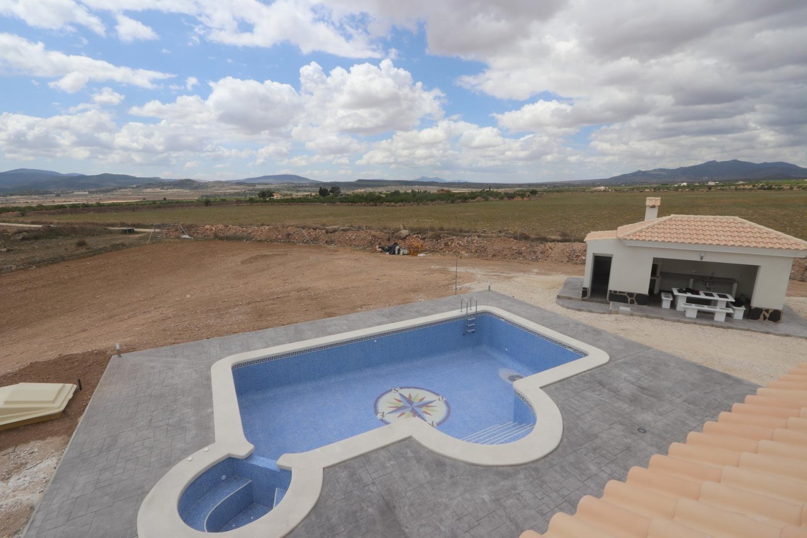 Ihre Traumvilla nach Maß mit Pool in Pinoso