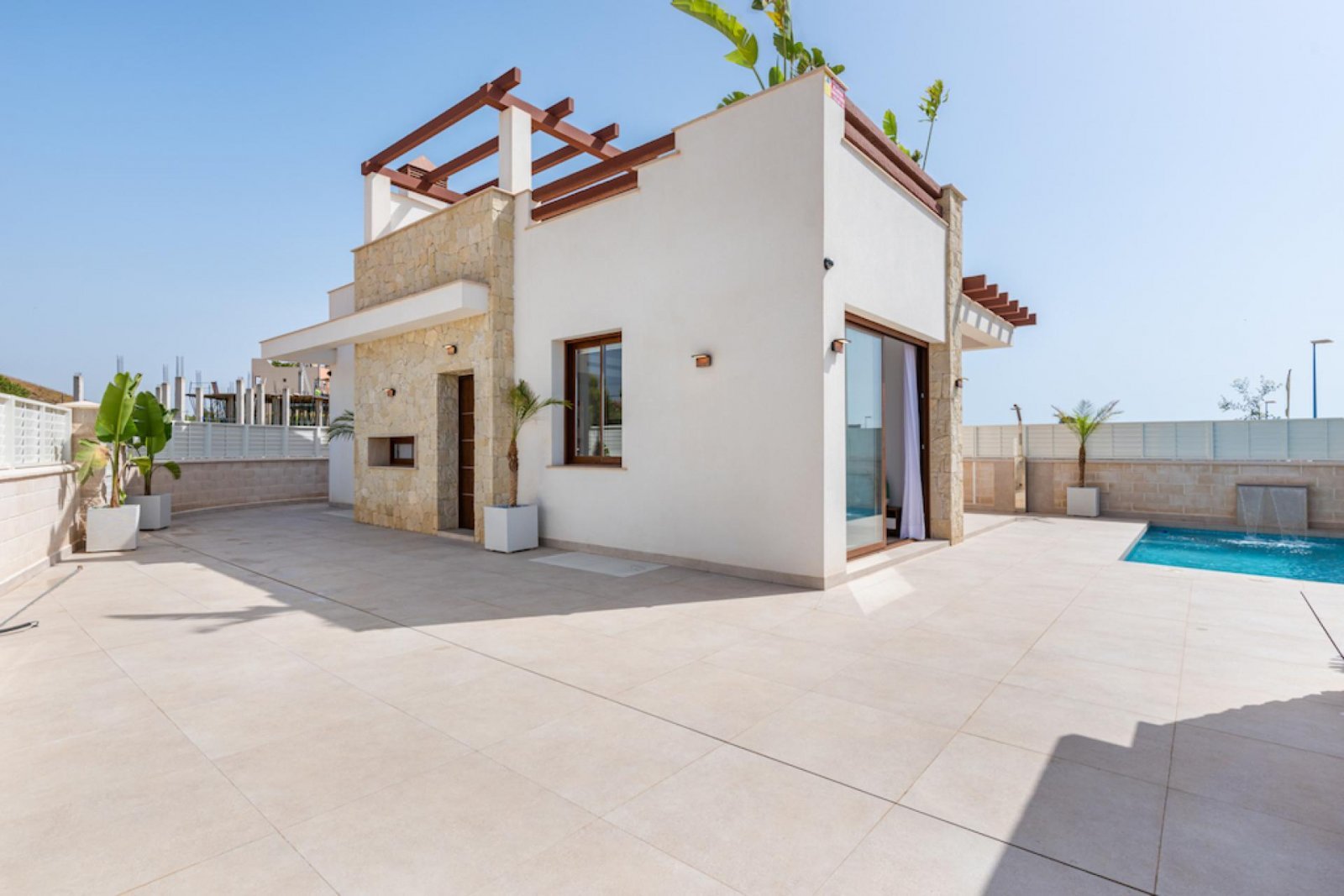Strandnahe Villa mit Privatpool