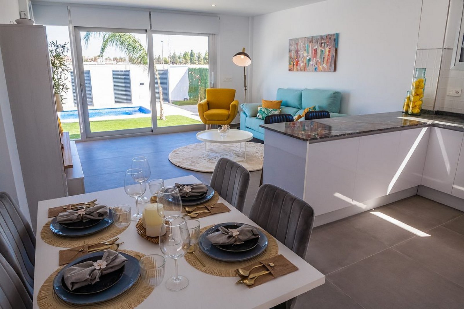 Moderne Villa mit Privatpool und Garage in Los Alcázares