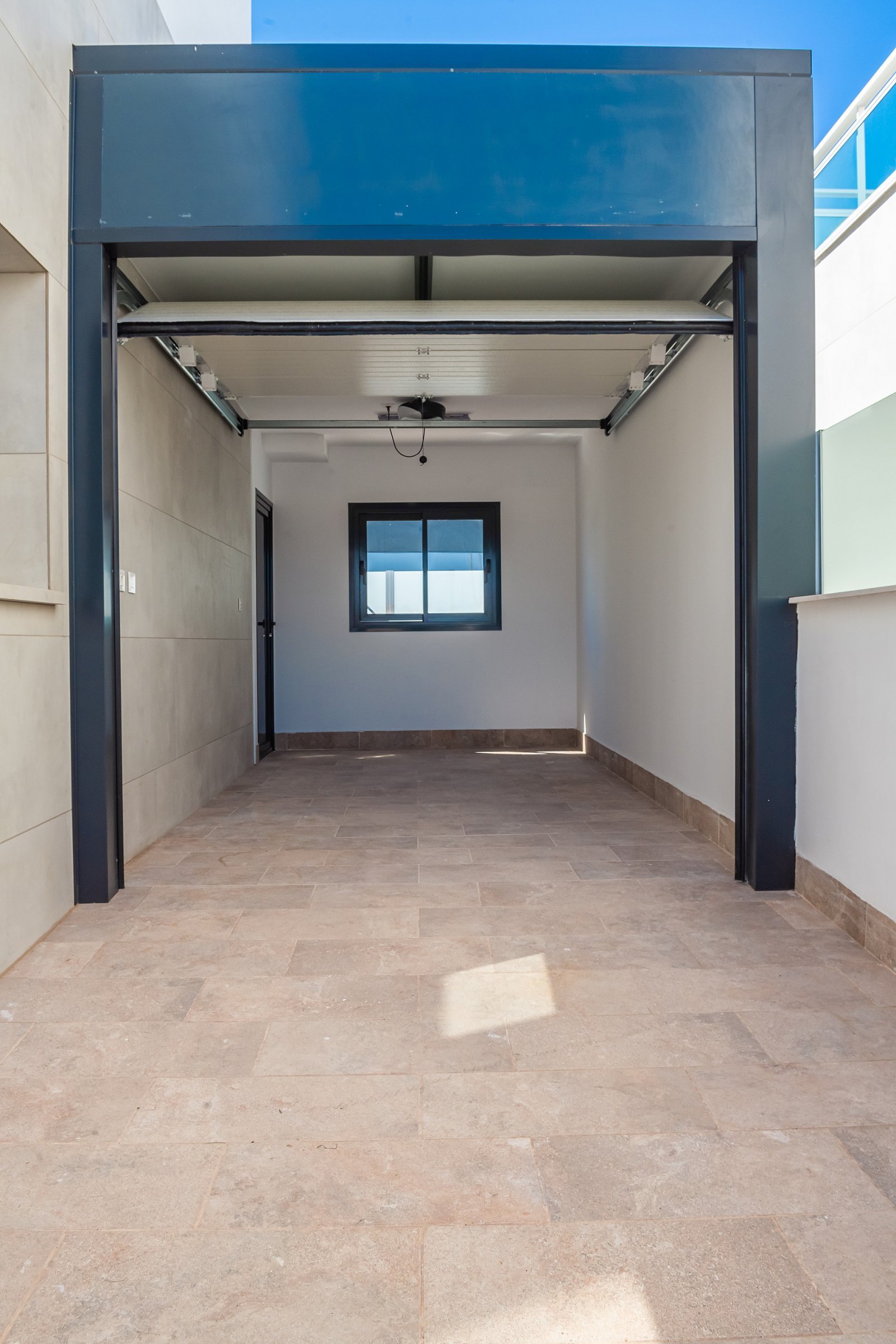 Moderne Villa mit Privatpool und Garage in Los Alcázares