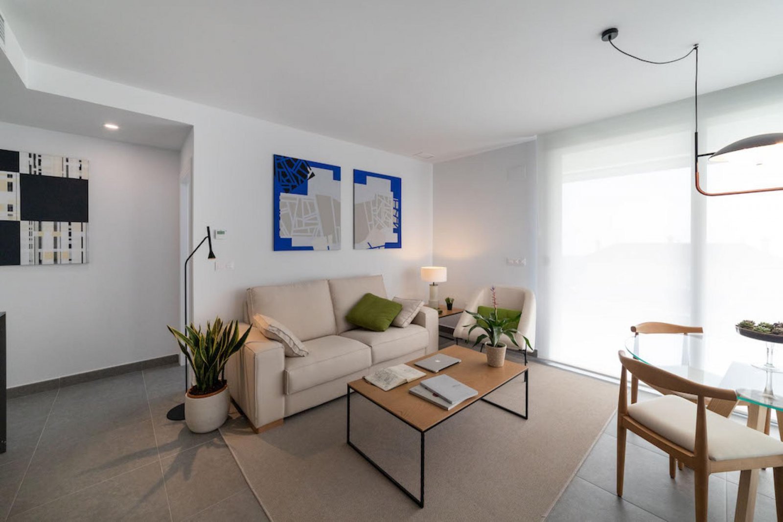 Exklusives Wohnen zwischen Bergen und Meer
