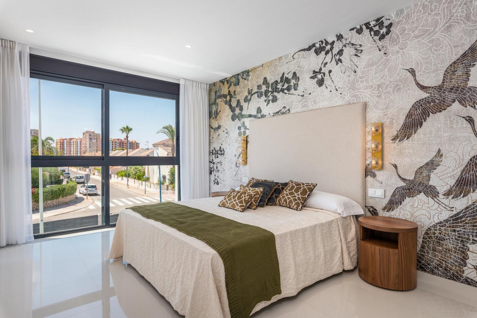 Exklusive Neubauvilla - Stil, Komfort und Pool