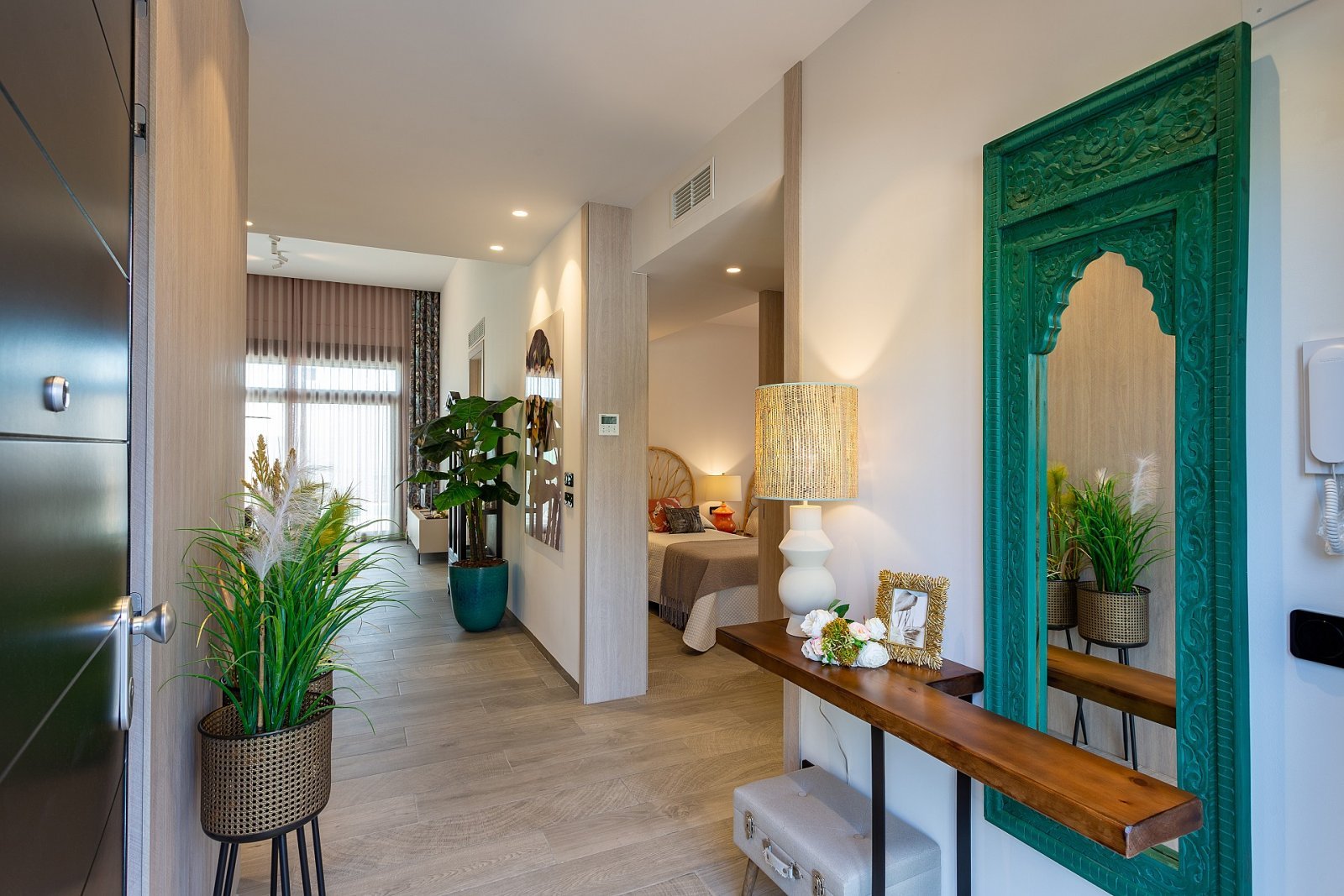 Moderne Villa mit 3 Schlafzimmern, Privatpool und Stellplatz