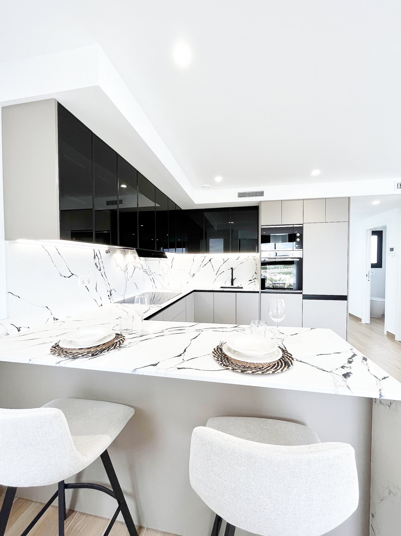 Premium-Villa mit Pool in begehrter Golflage