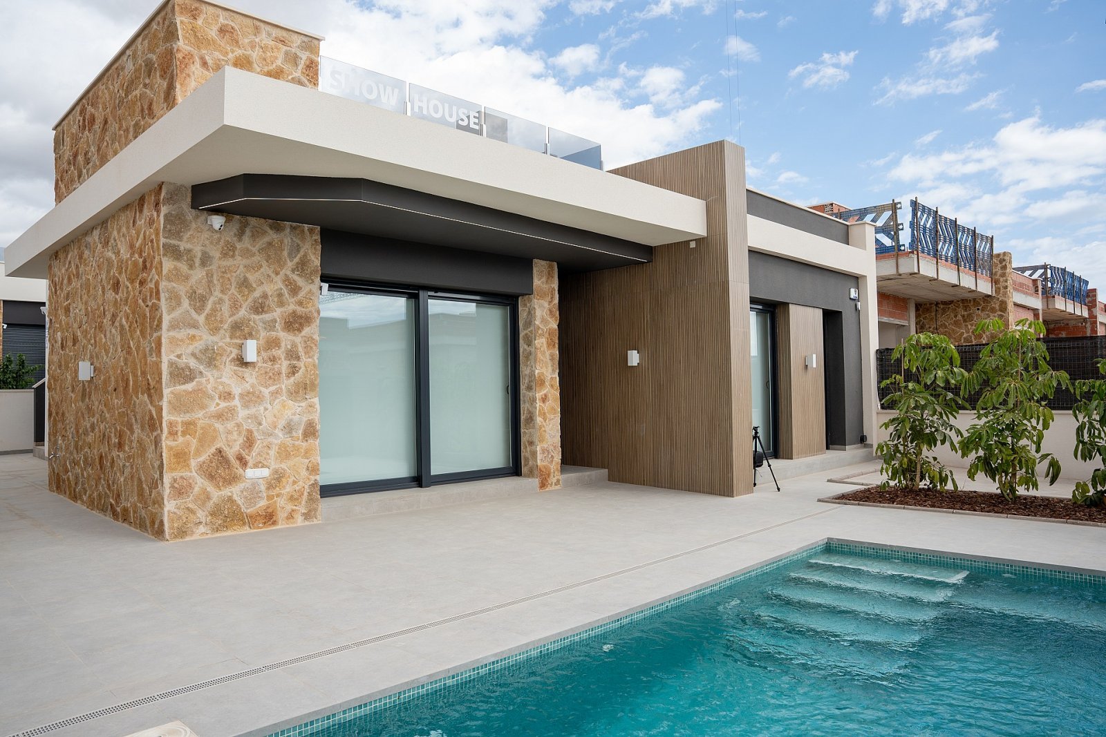Elegante 3-Zimmer-Villa mit eigenem Swimmingpool