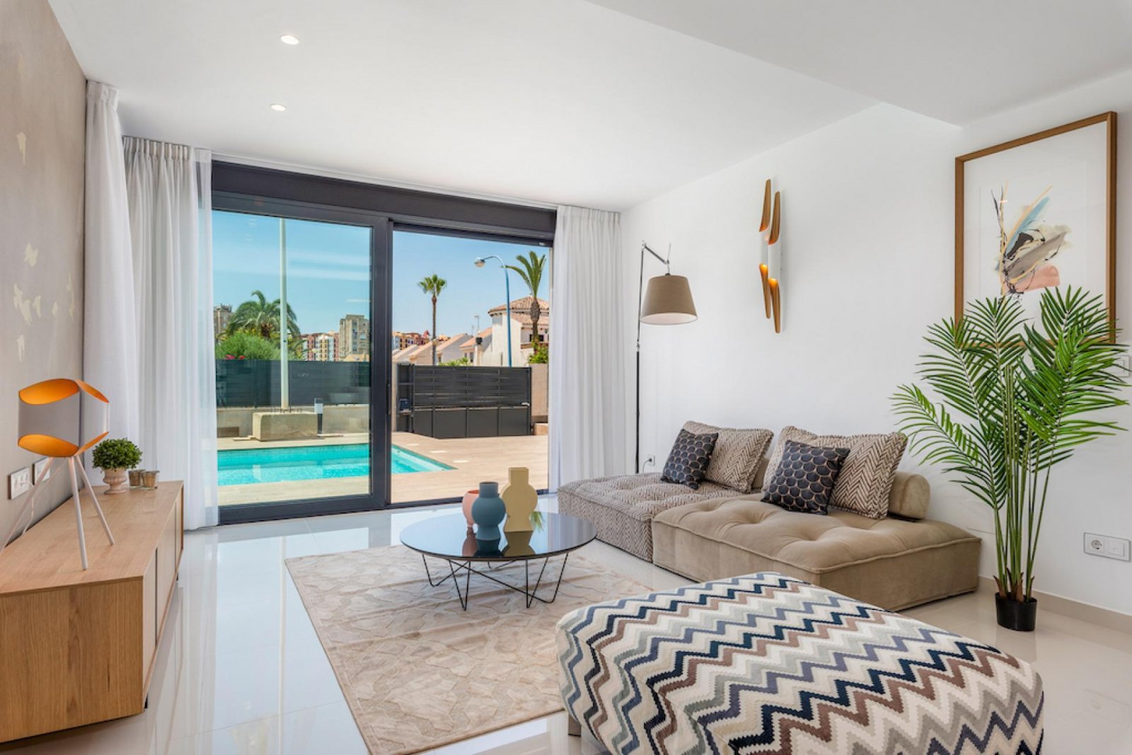 Luxusvilla mit Privatpool in Toplage
