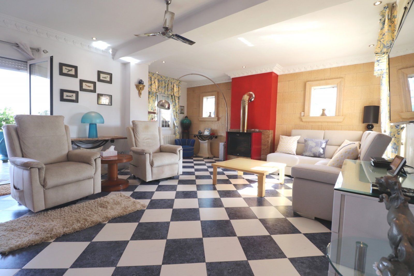 Luxusvilla mit Pool &amp; Traumblick