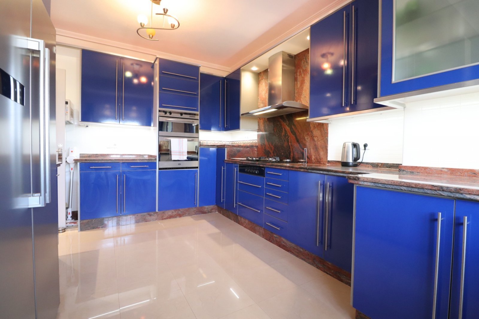 Luxusvilla mit Pool &amp; Traumblick