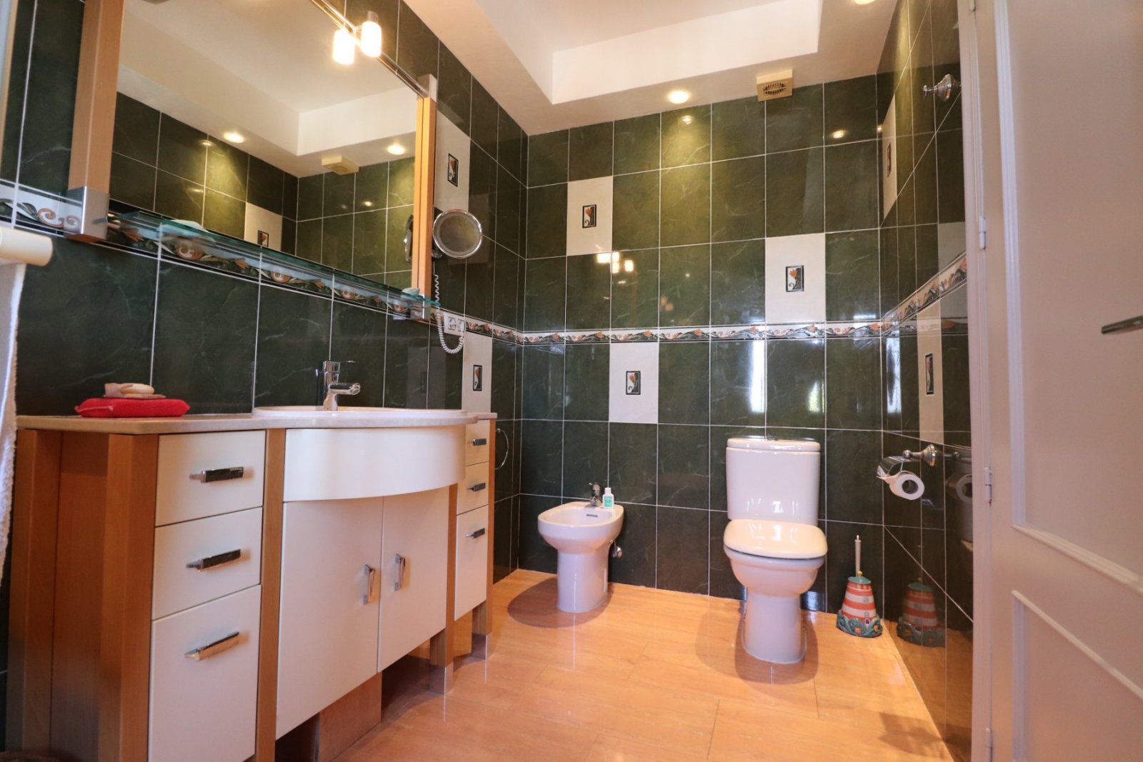 Luxusvilla mit Pool &amp; Traumblick