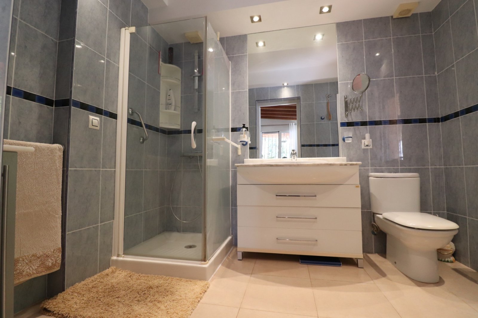 Luxusvilla mit Pool &amp; Traumblick