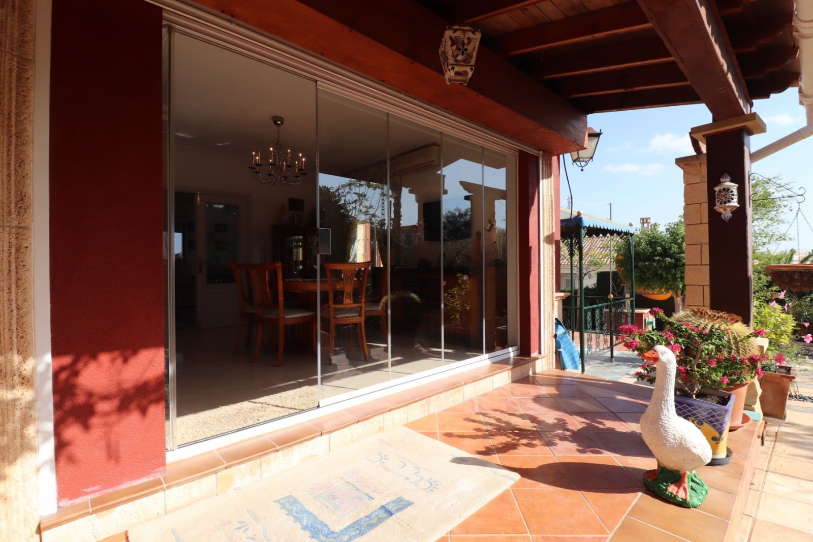 Luxusvilla mit Pool &amp; Traumblick